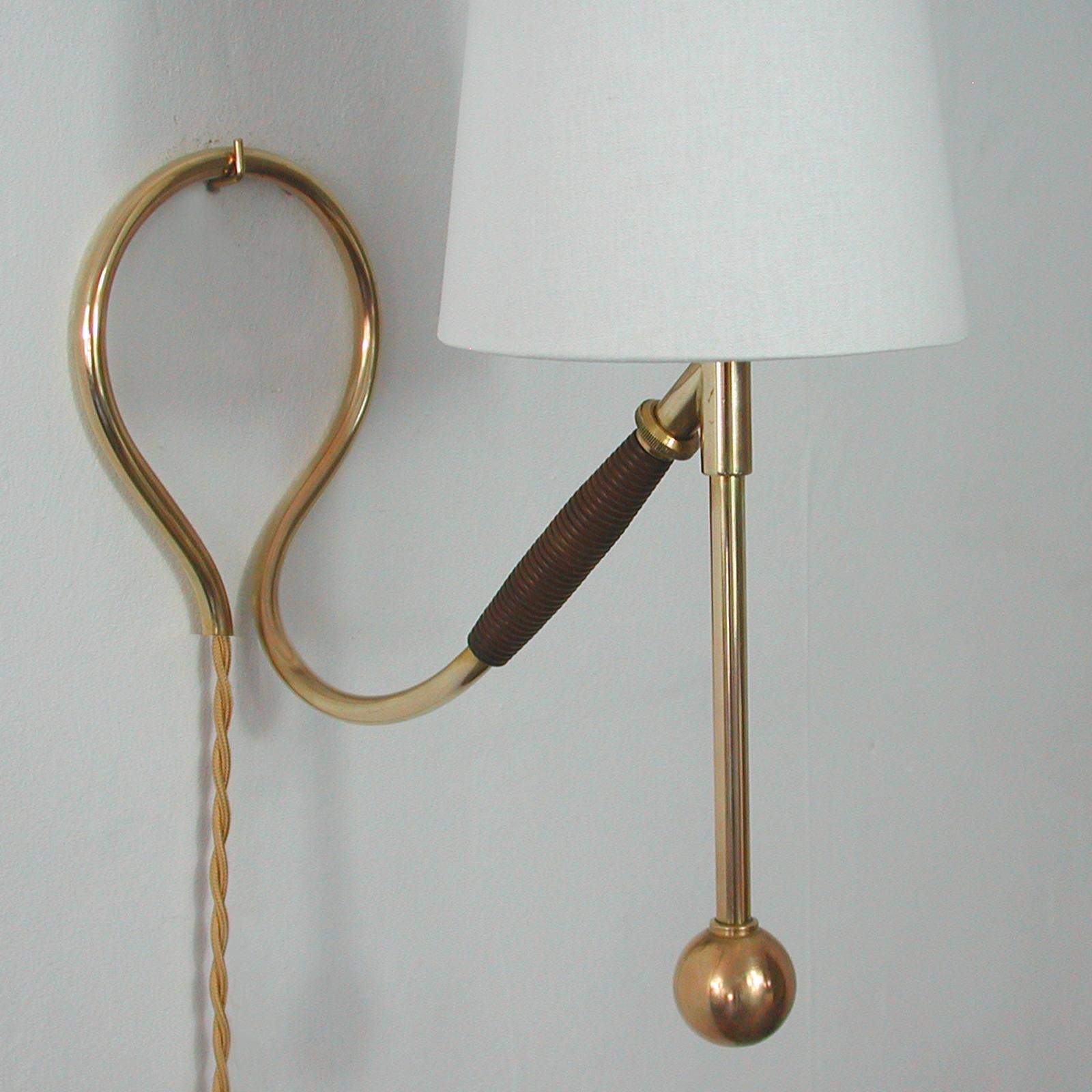 Adjustable Brass and Bakelite Wall and Table Lamp 306 by Kaare Klint, 1950s 1