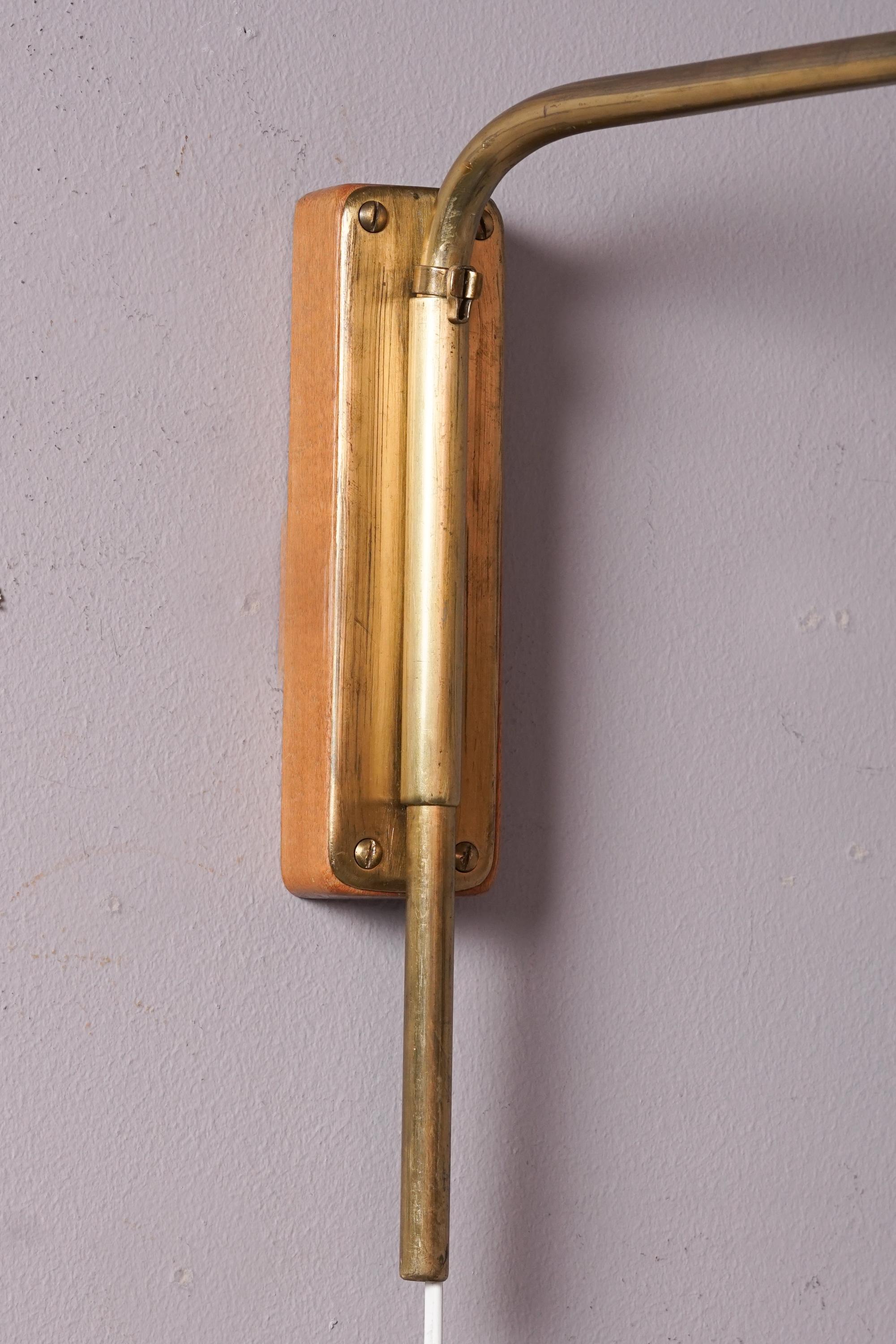 Finnish Adjustable Brass and Wooden Slat Wall Light, Finland, 1950s