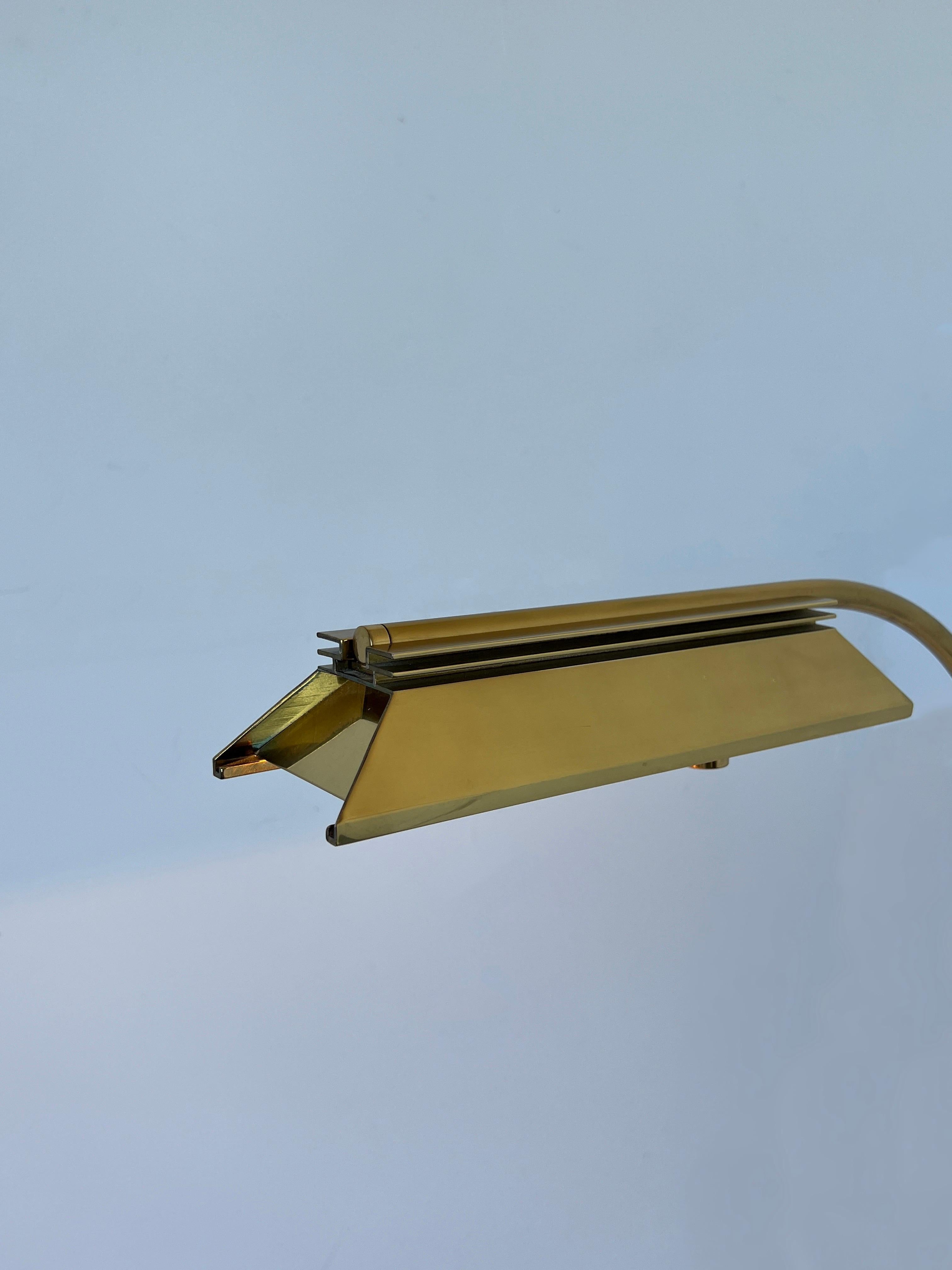 Adjustable Brass Floor Lamp by Casella In Good Condition In Palm Springs, CA