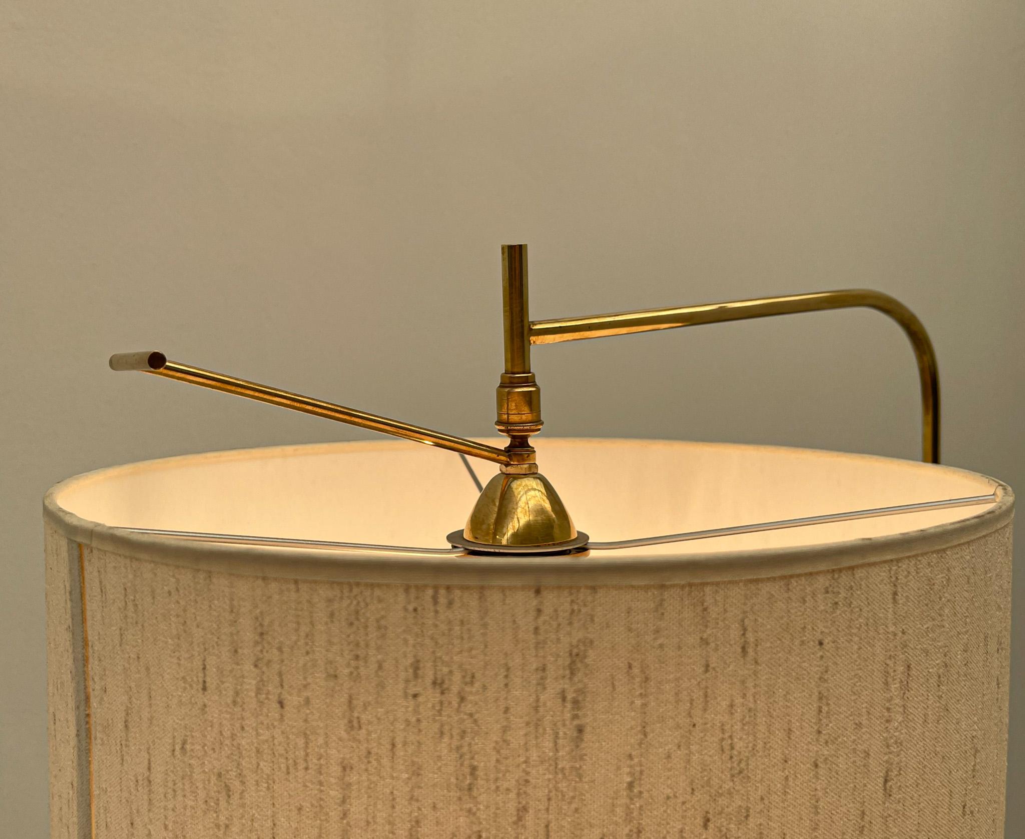 Verstellbare Stehlampe aus Messing, Frankreich, 1970 (Ende des 20. Jahrhunderts) im Angebot