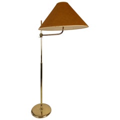 Lámpara de pie ajustable de latón de J.T. Kalmar, fabricada en la década de 1960