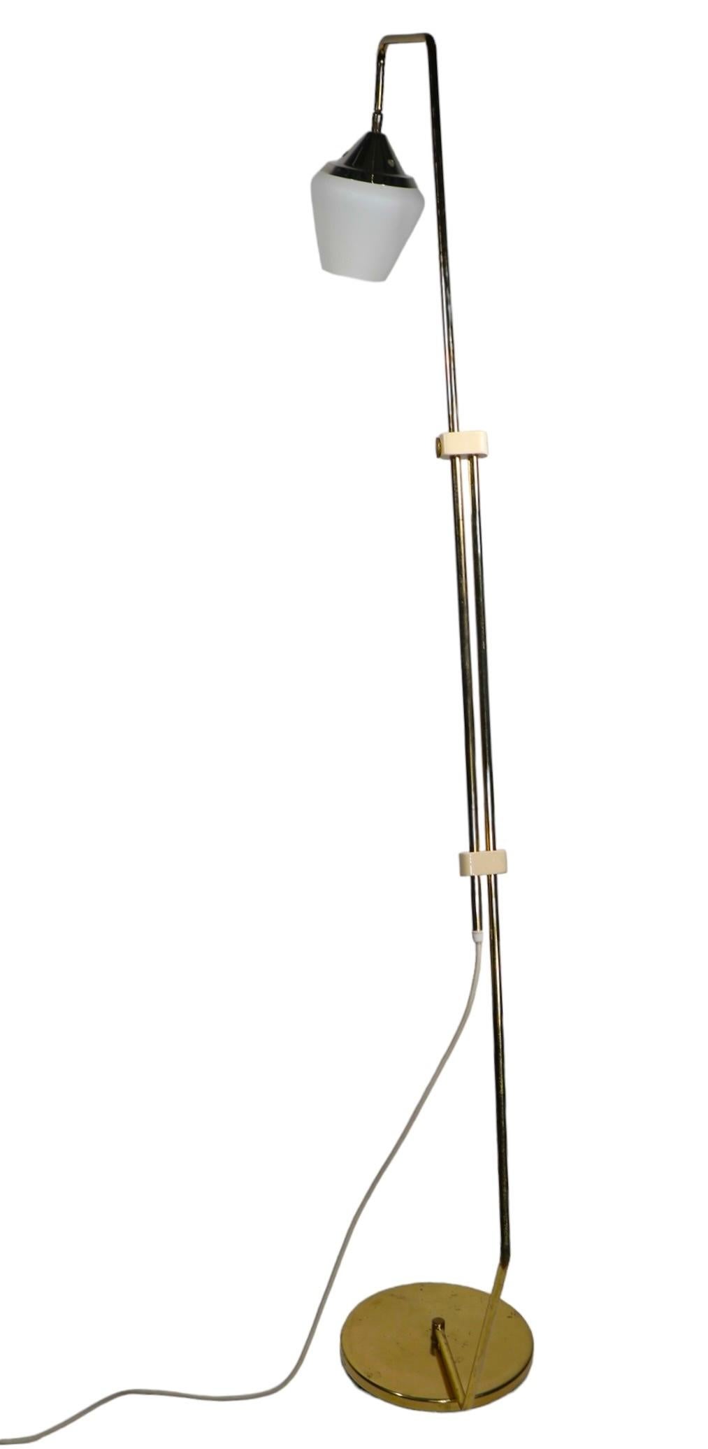 Adjustable Brass Mid Century Floor Lamp  For Sale 6