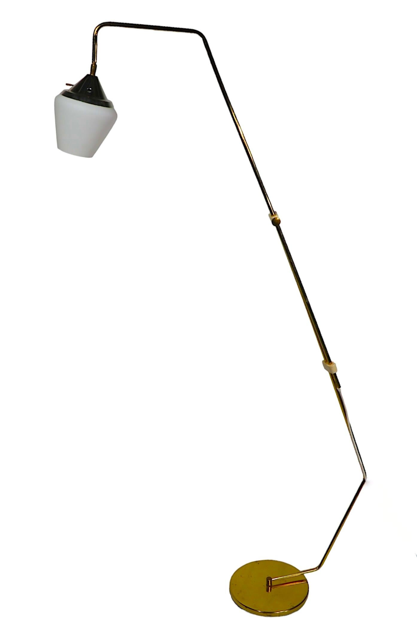 Adjustable Brass Mid Century Floor Lamp For Sale at 1stDibs