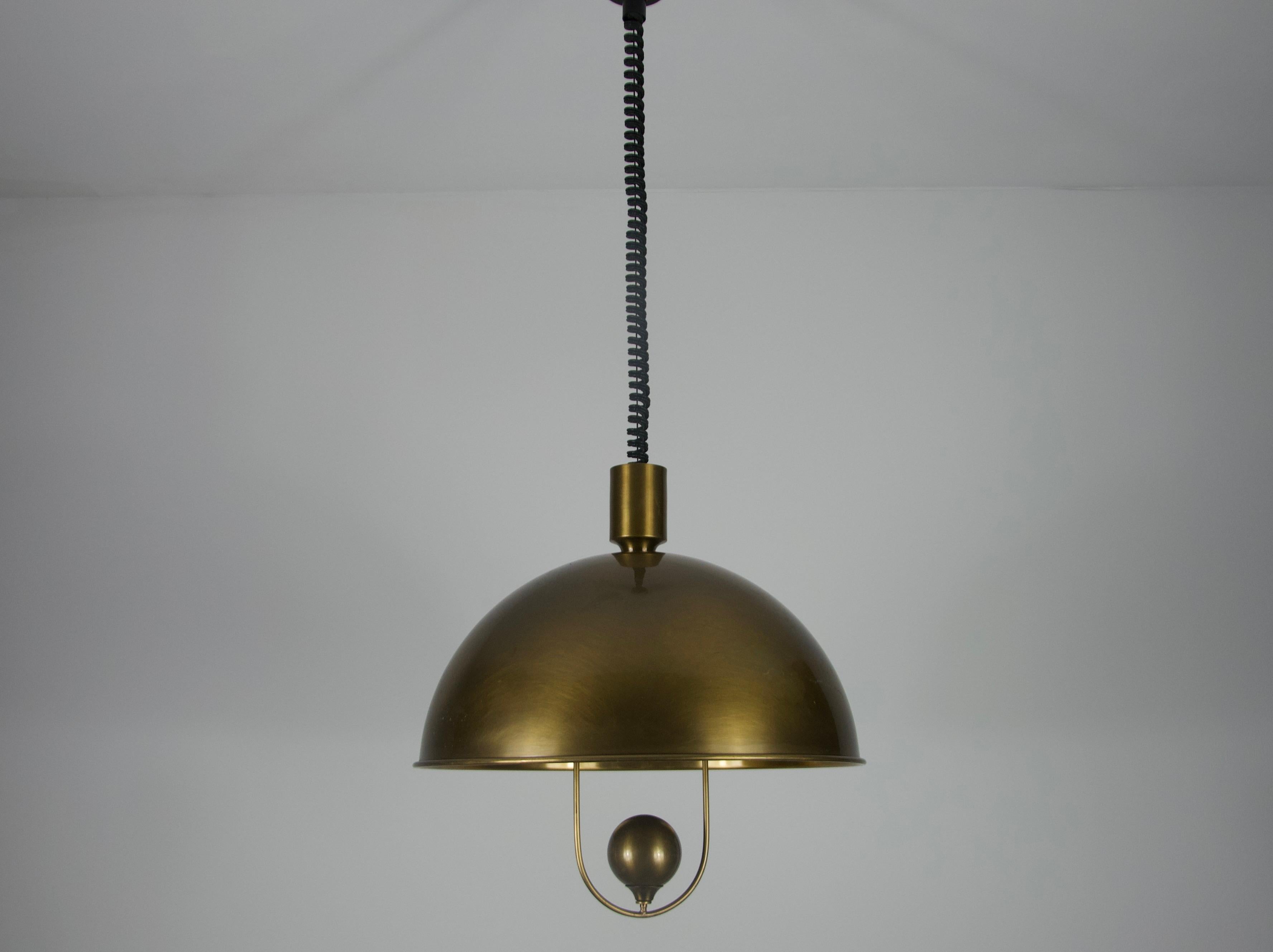 Allemand Adjustable Brass Pendant Lamp by Florian Schulz, 1970s Germany en vente