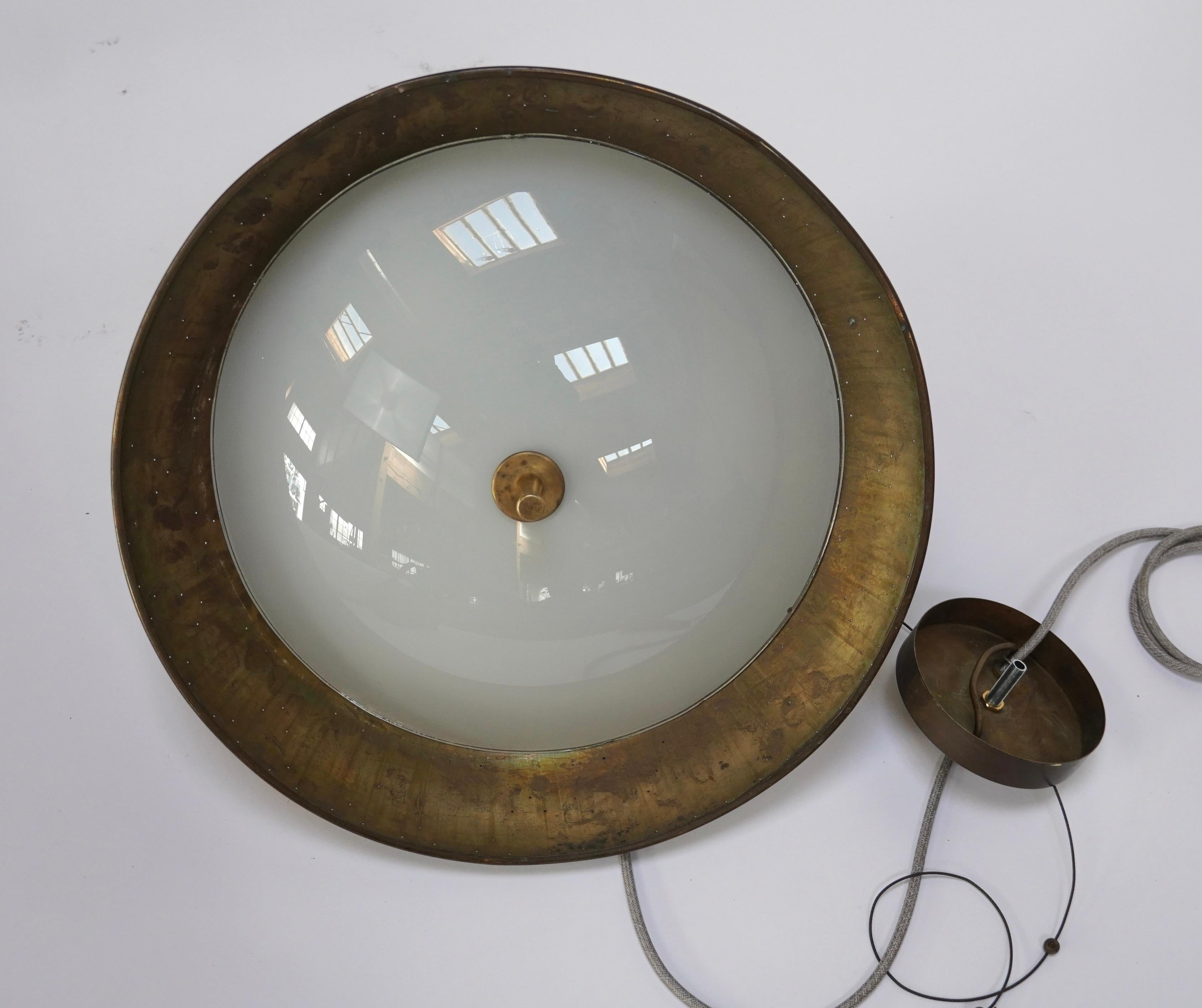 Lampe suspendue réglable en laiton à la manière de Paavo Tynell en vente 4
