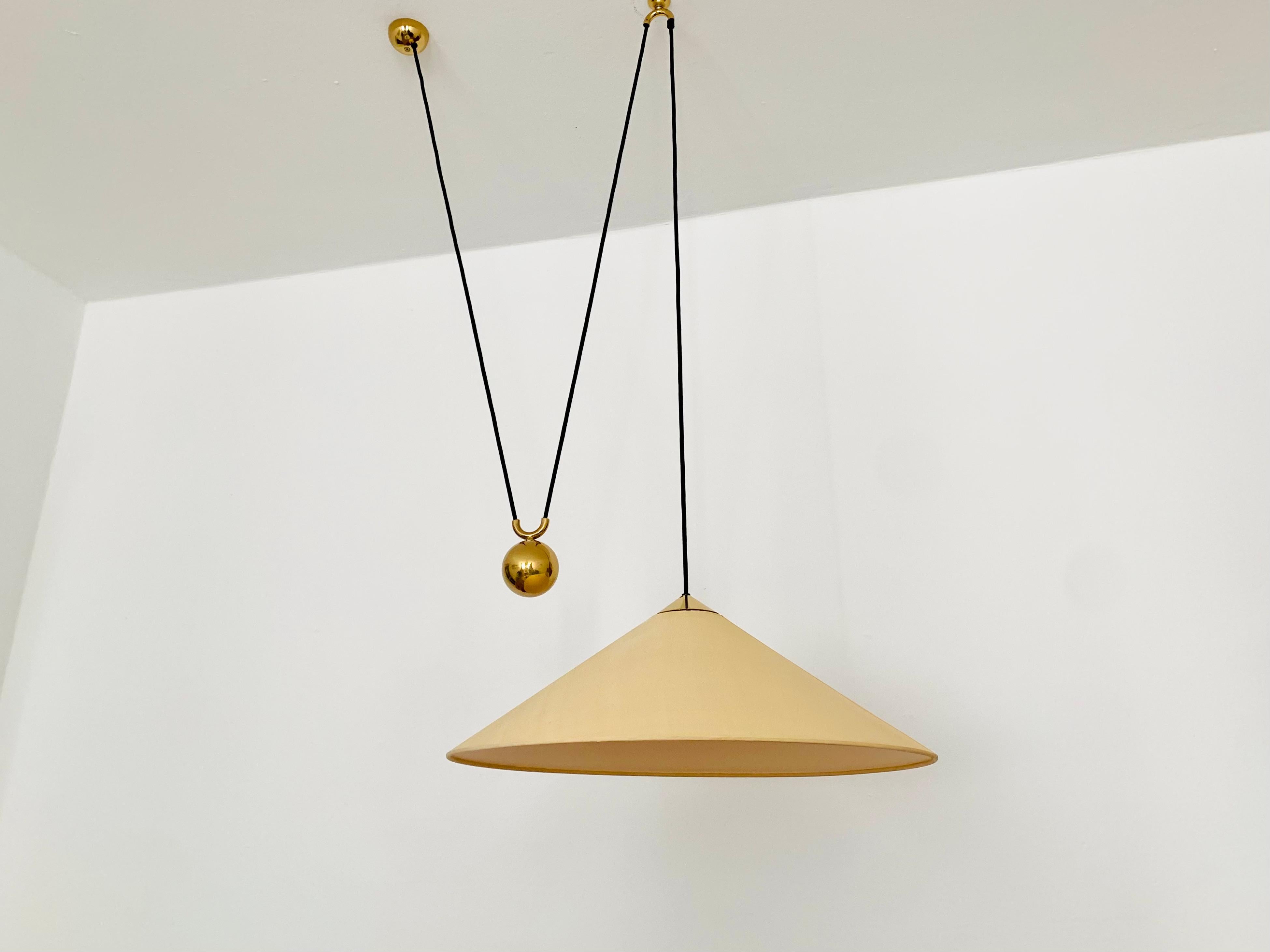 Very nice pendant lamp from the 1960s.
The lighting effect of the lamp is extremely beautiful.
The design and the special lampshade create a very elegant and pleasant light.
The lamp creates a very cozy atmosphere and is very high