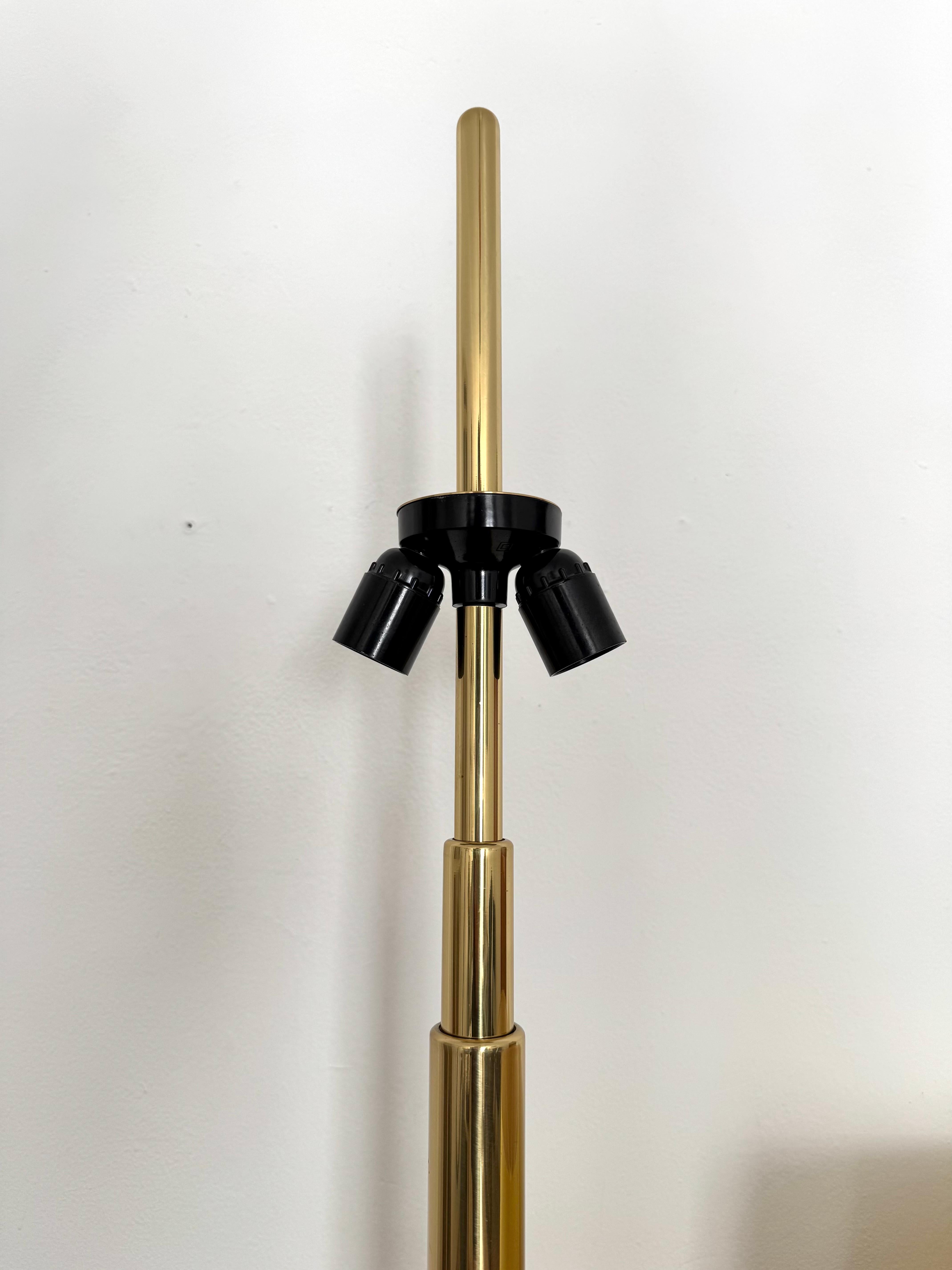 Lampada da terra a telescopio regolabile in ottone di Ingo Maurer per Design M. in vendita 10