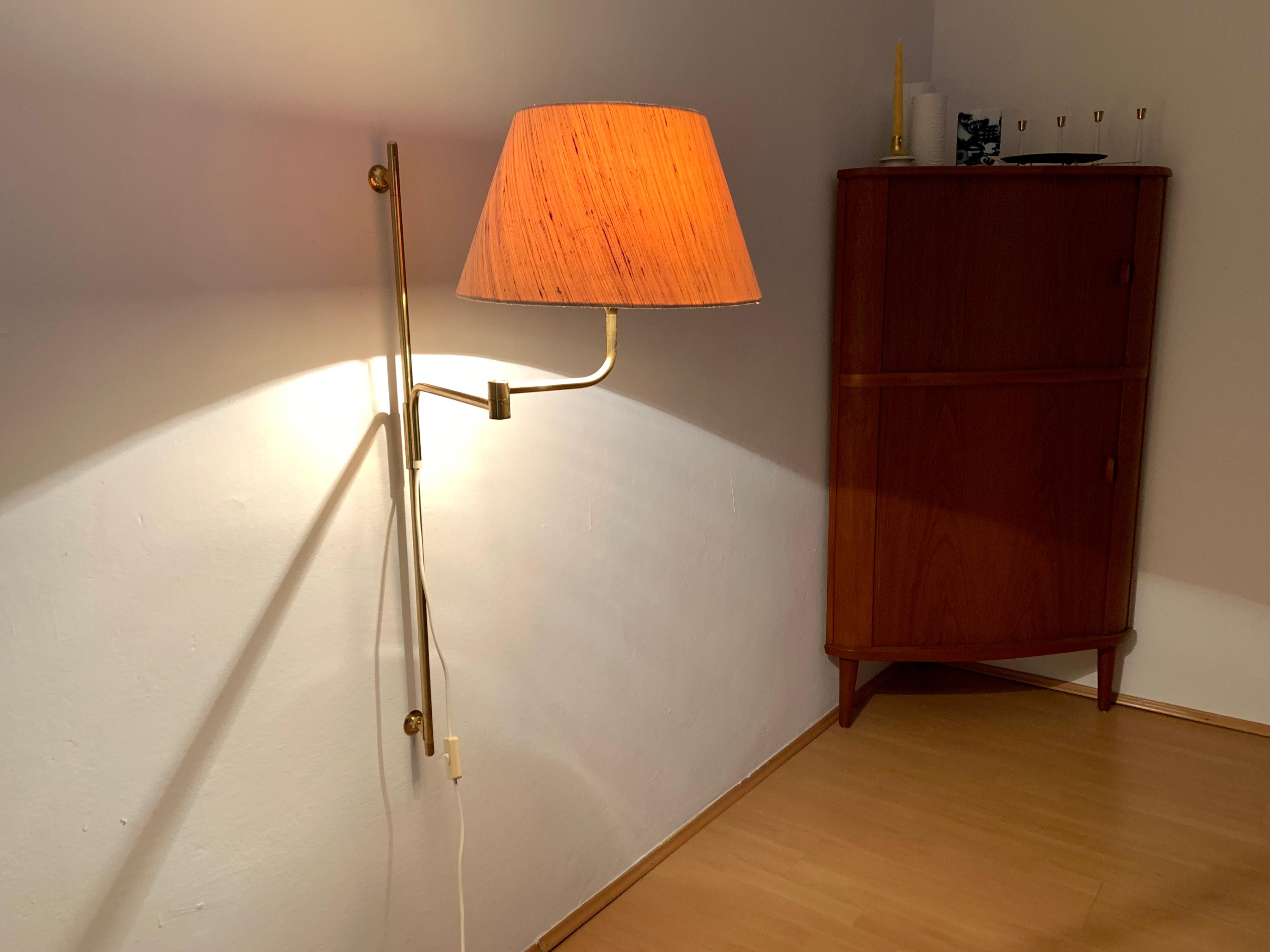 Adjustable Brass Wall Lamp by Florian Schulz For Sale 7