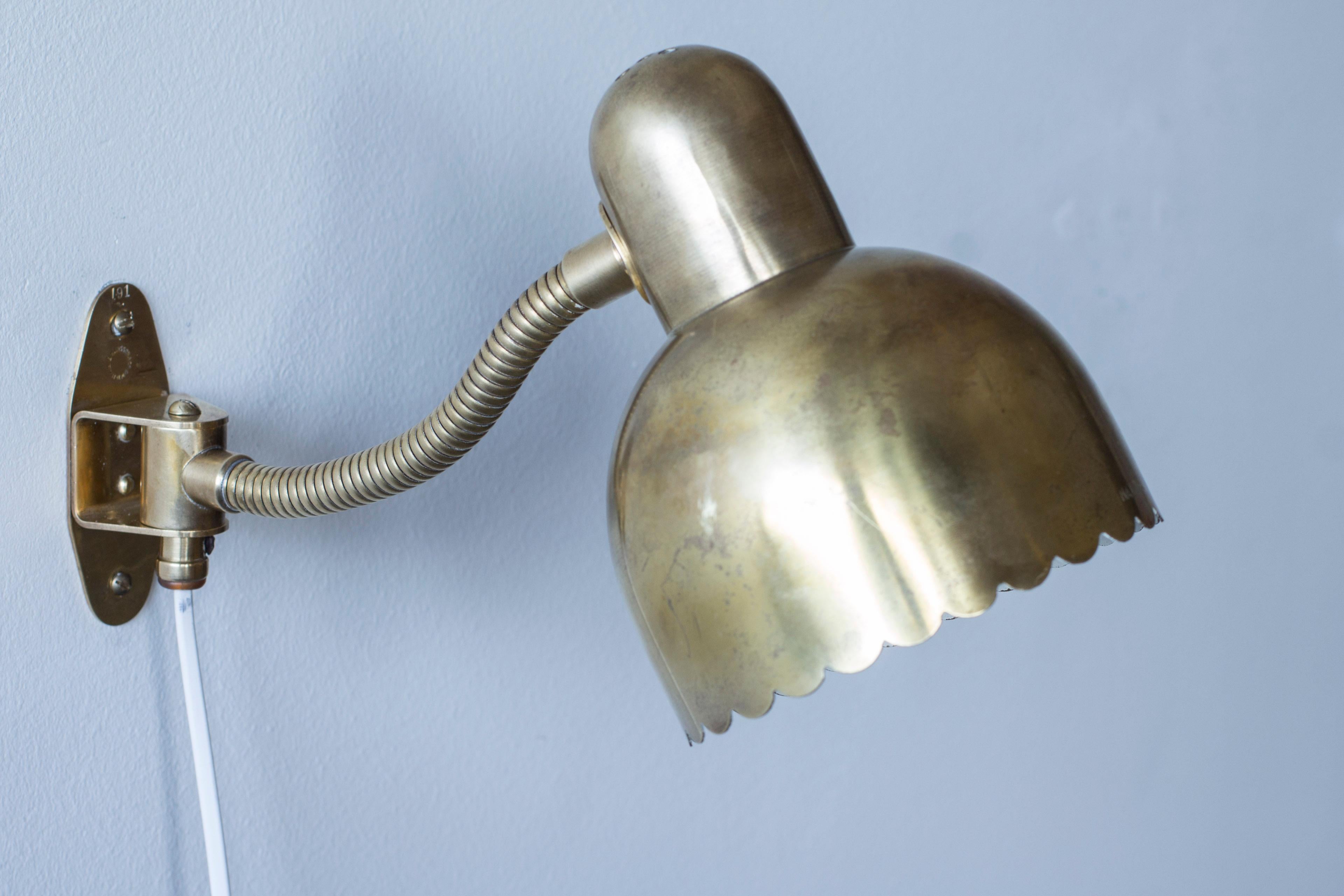 Adjustable Brass wall lamp no. 191 by E. Hansson & Co, Sweden Swedish modern For Sale 7