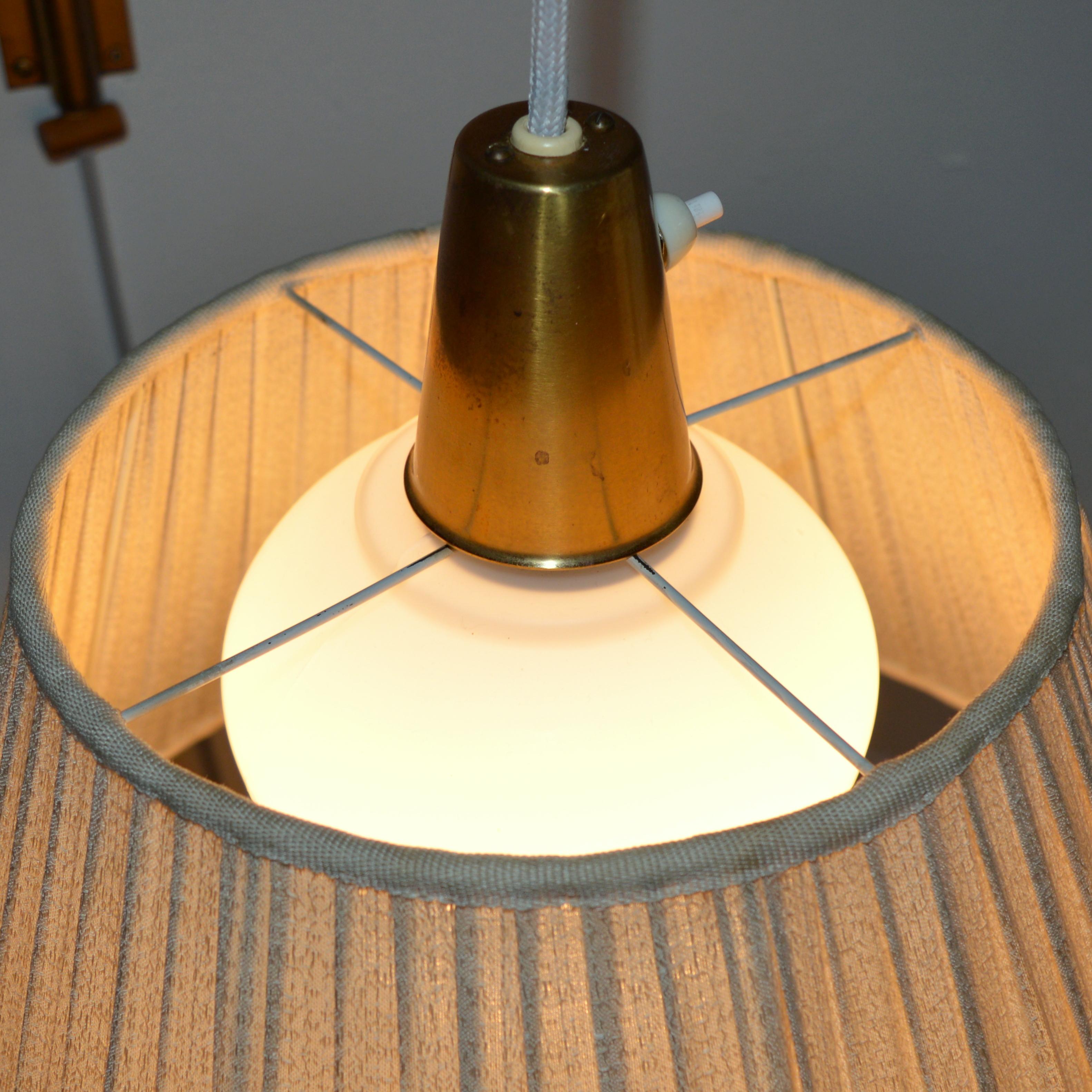 Mid-20th Century Adjustable Brass Wall Pendant by Hans Bergström for ASEA Belysning, Swedish Mode For Sale