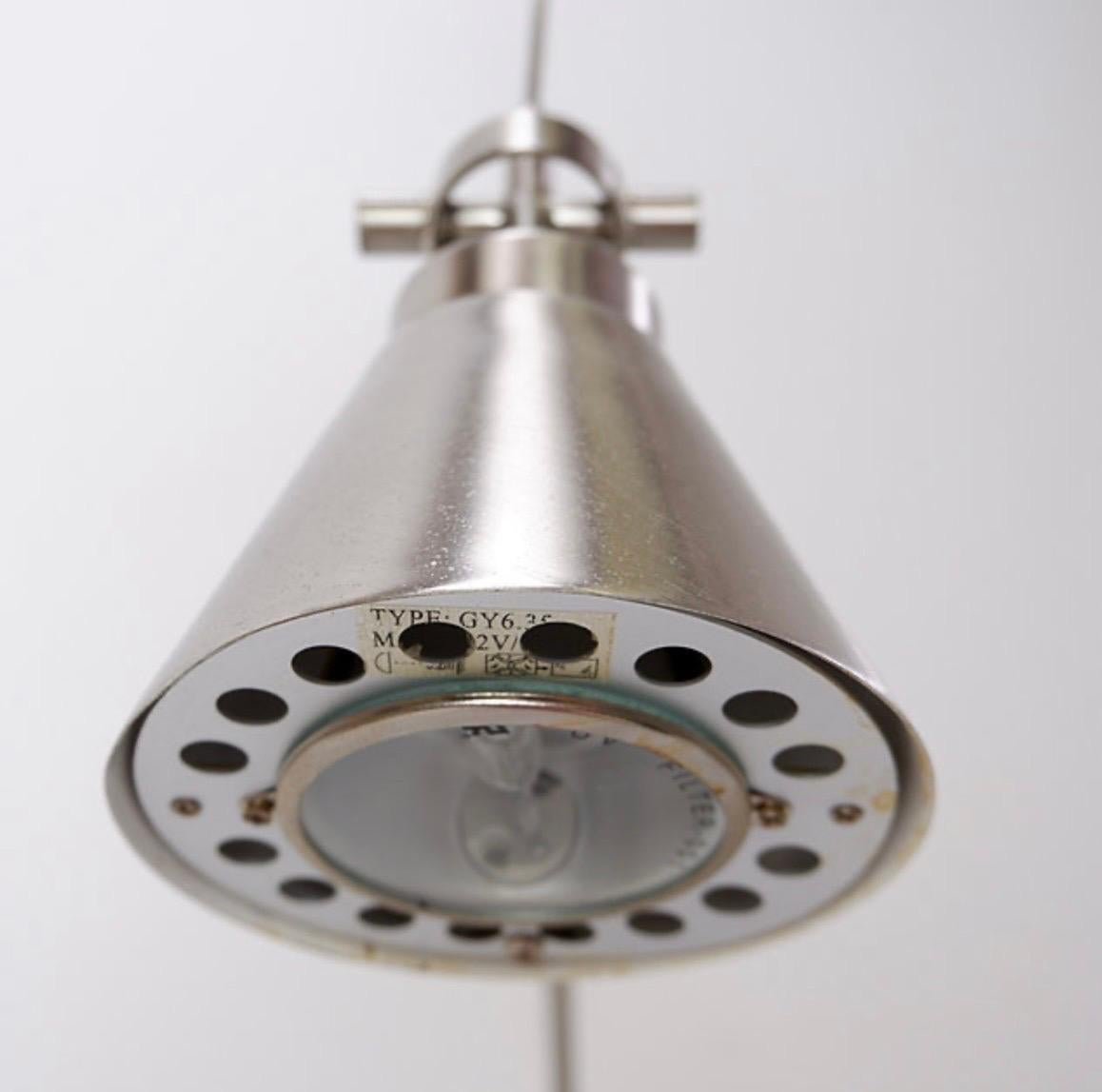 Verstellbare Schreibtischlampen aus gebürstetem Chrom im Angebot 5