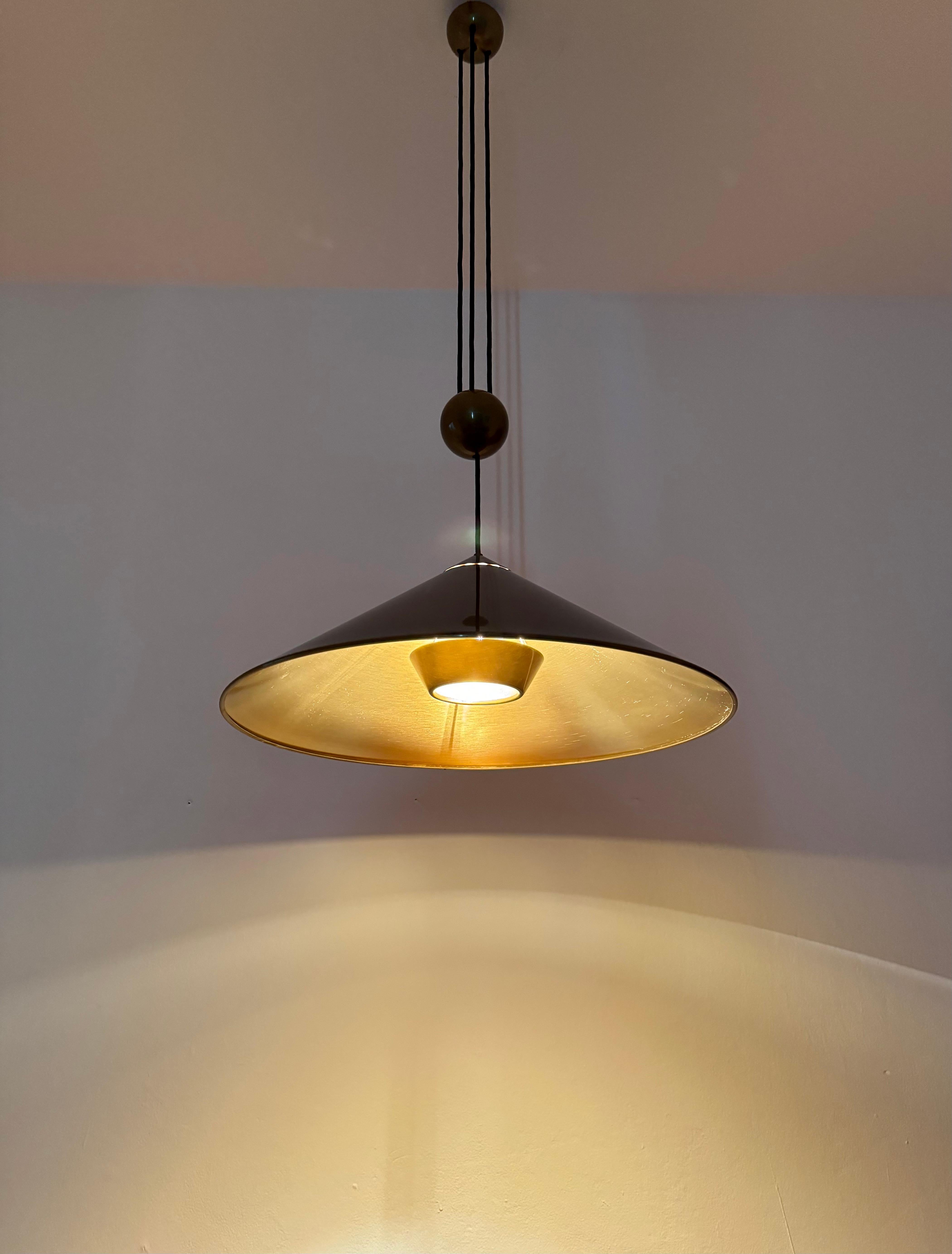 Adjustable Burnished Keos Pendant Lamp by Florian Schulz For Sale 5