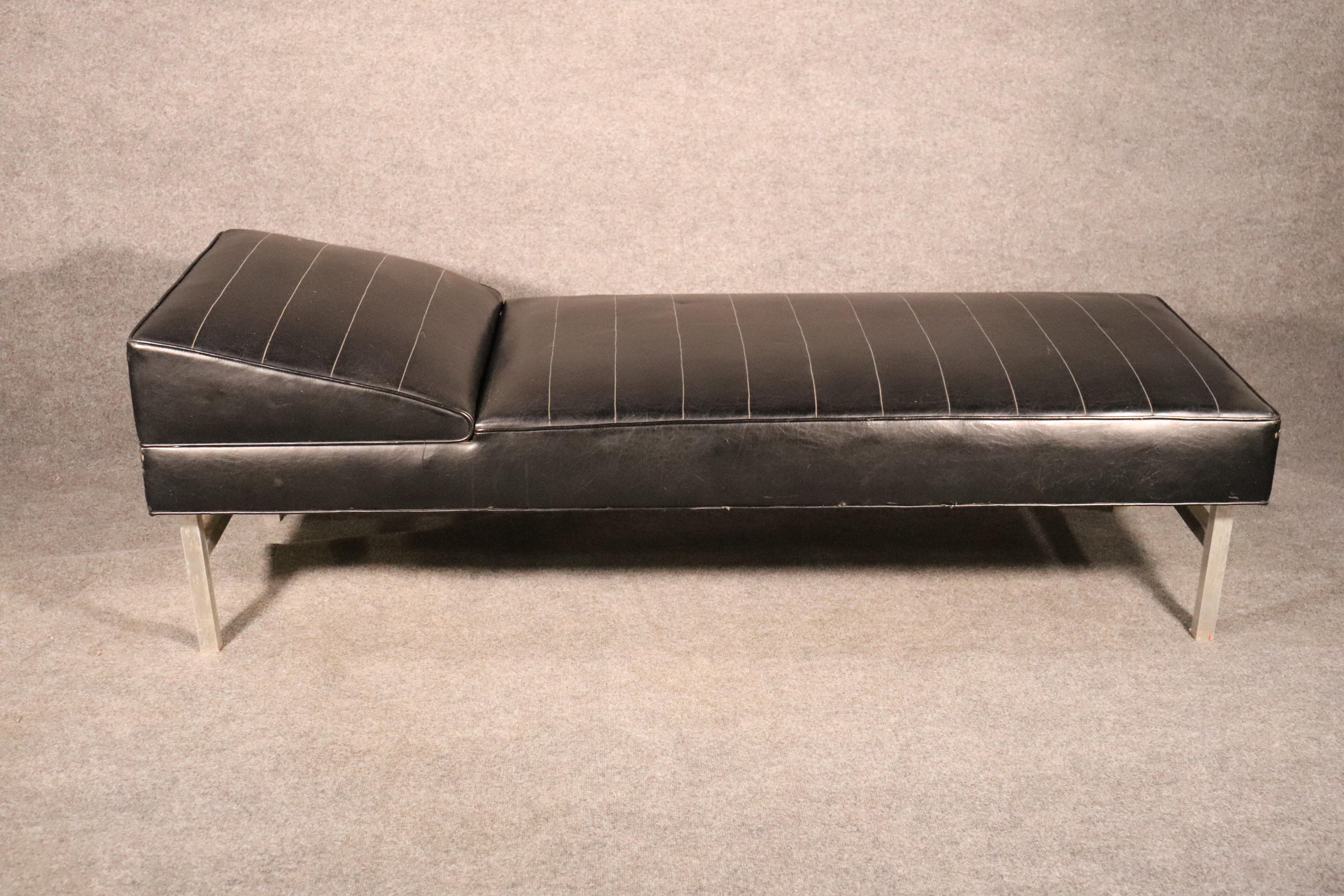 Adjustable Chaise Lounge Chair For Sale 2