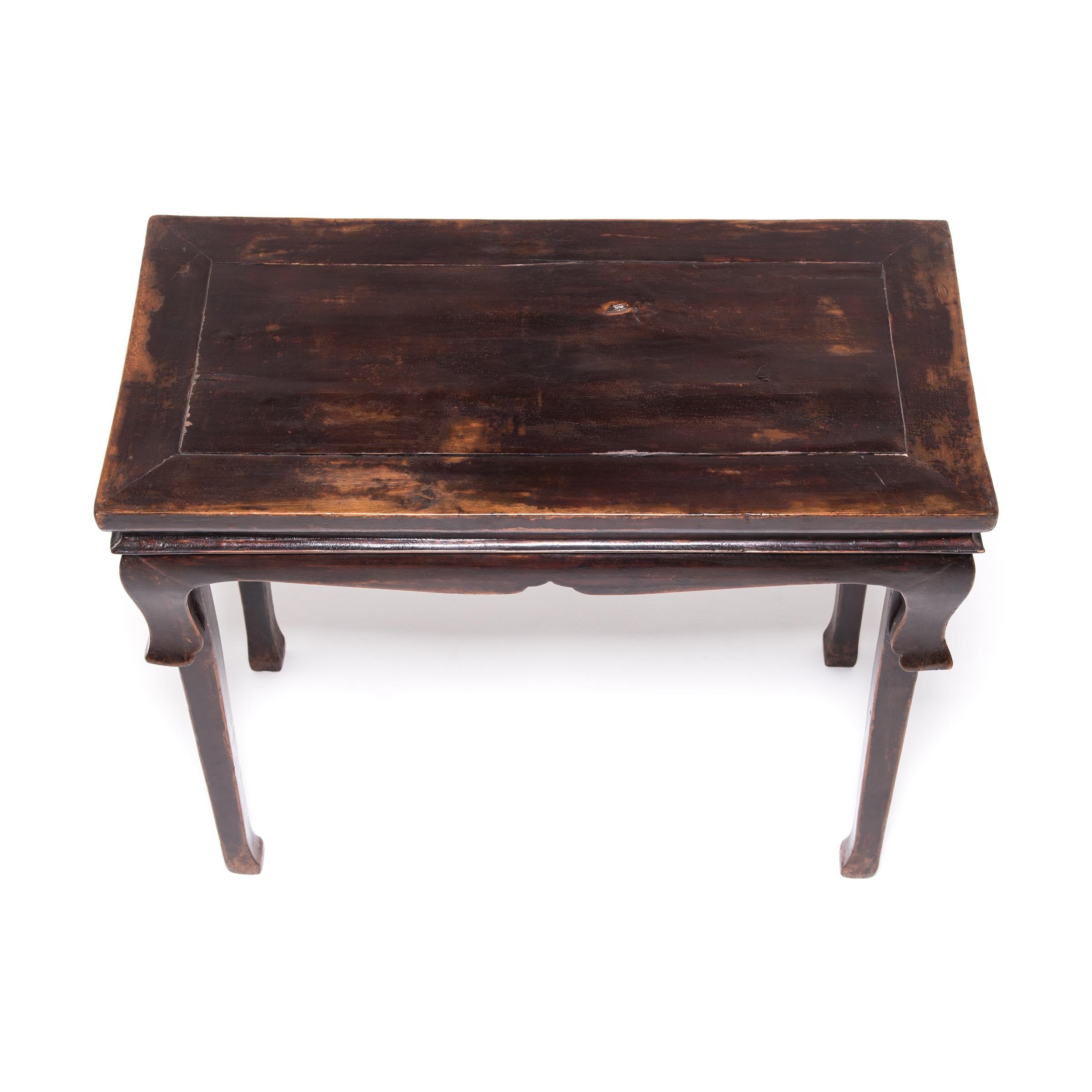 Laqué Table console chinoise réglable, datant d'environ 1850 en vente