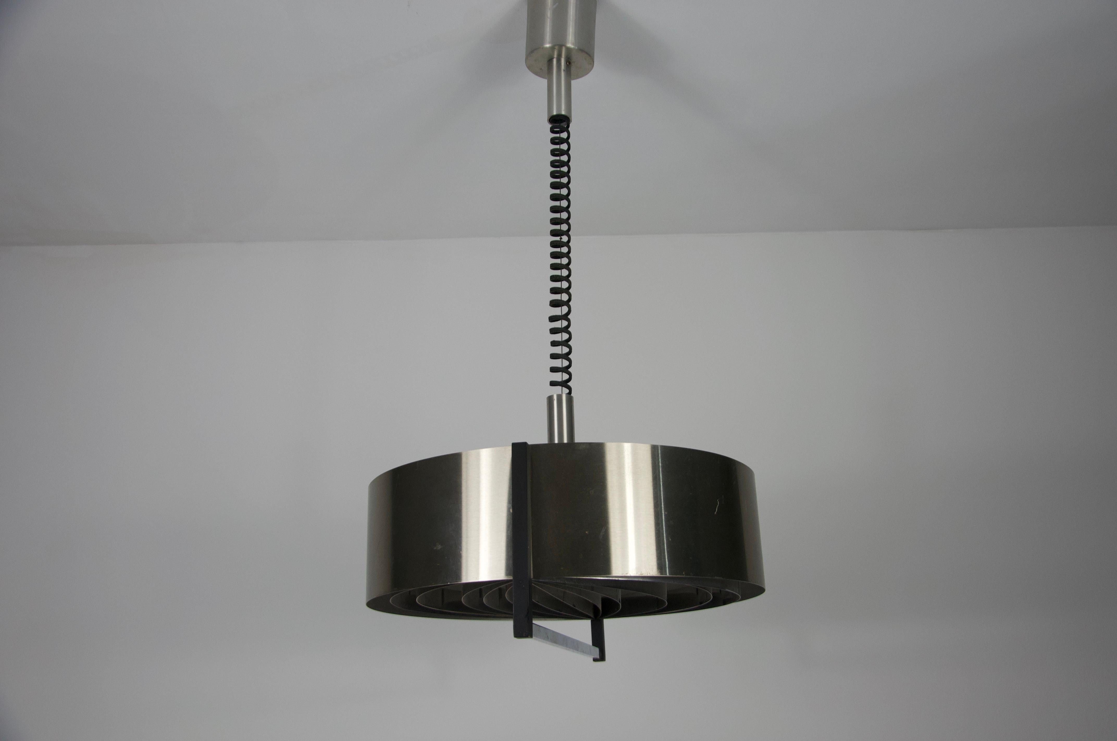 Mid-Century moderno Lampada da soffitto regolabile in cromo, Italia, anni '60 in vendita