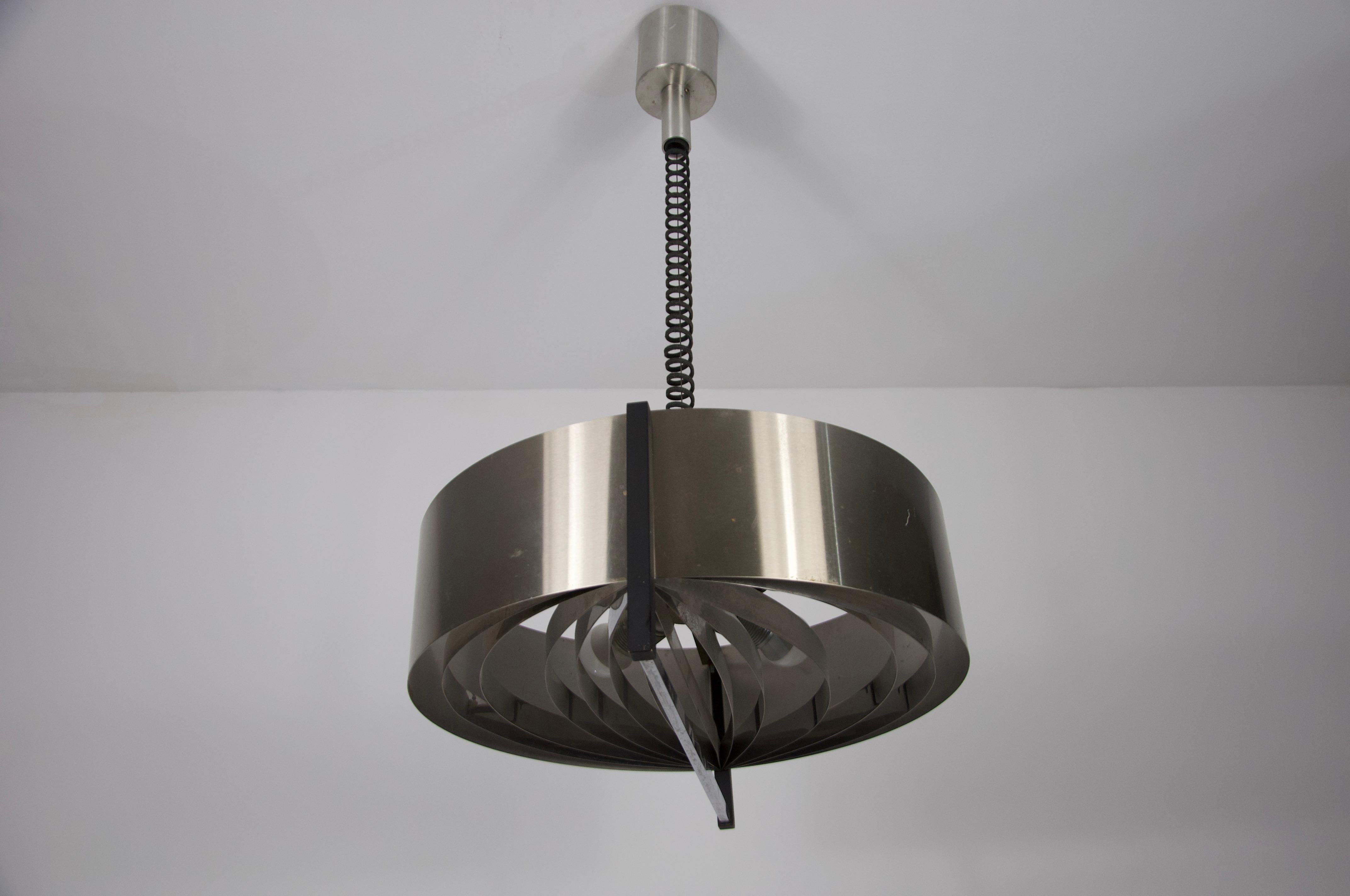 Metà XX secolo Lampada da soffitto regolabile in cromo, Italia, anni '60 in vendita