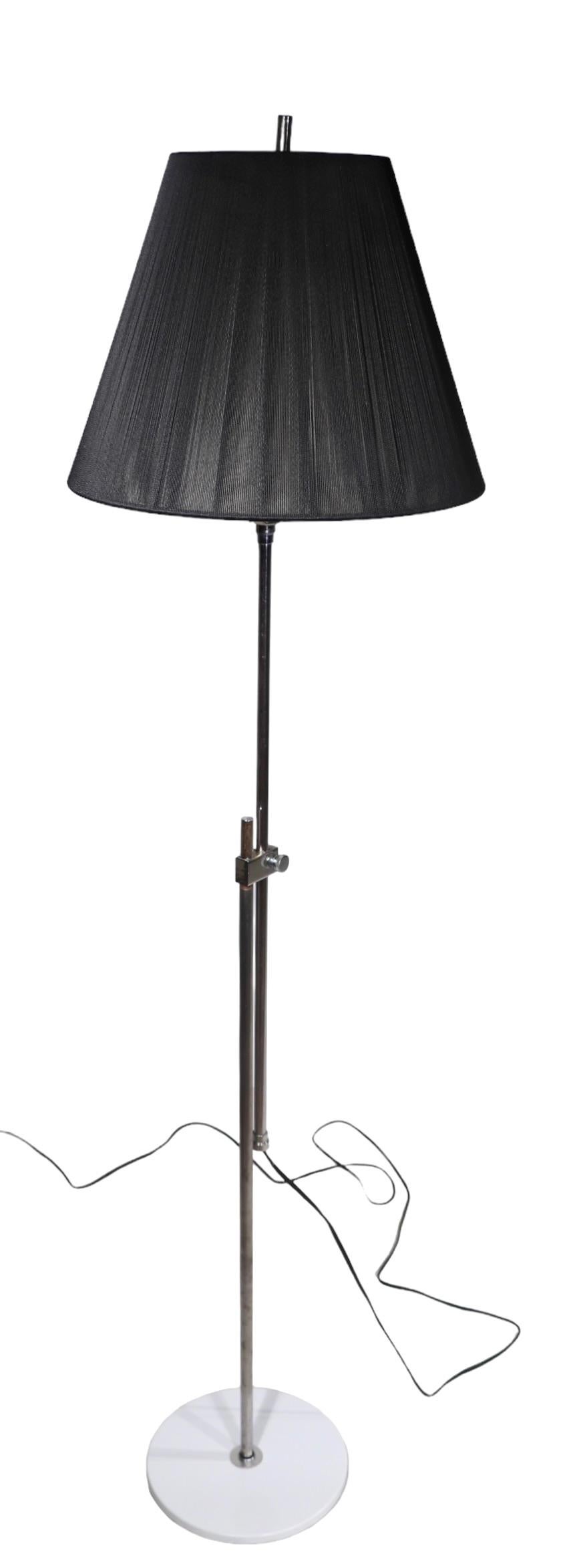 Chrome mi-siècle réglable  Lampadaire des années 1960/1970 en vente 2