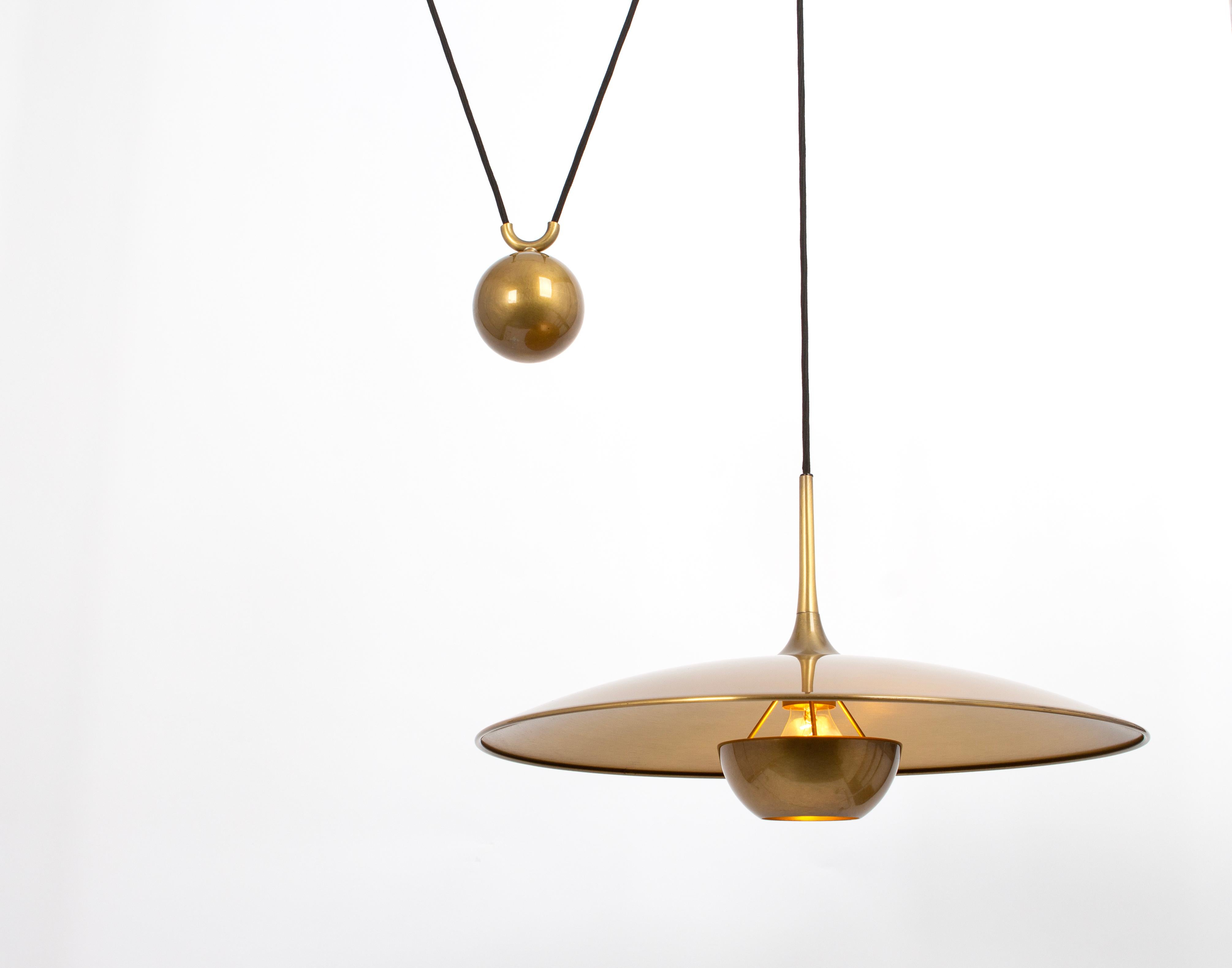 Adjustable Dark Brass Counterweight Pendant by Florian Schulz Onos 55 , Germany 2