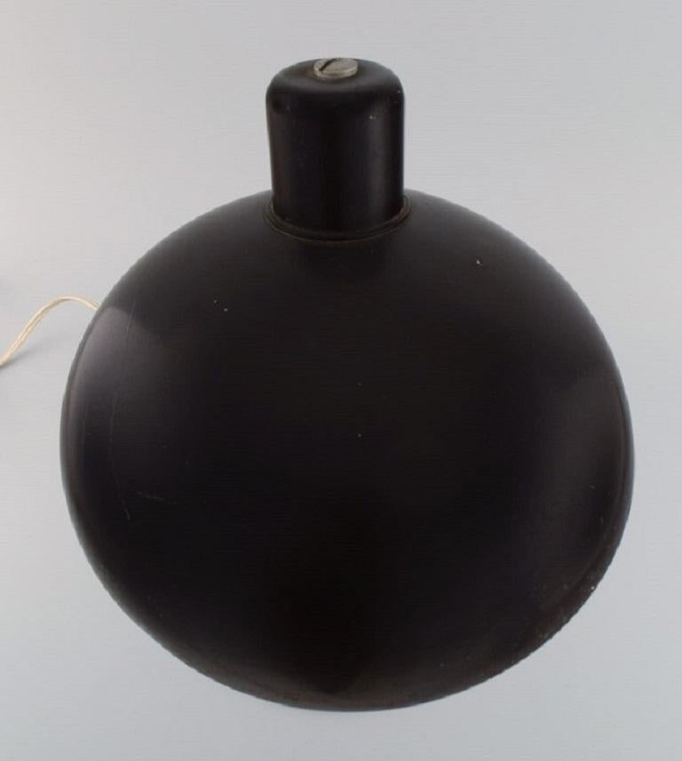 Adjustable Designer Desk Lamp, Industrial Design, Mid-20th Century For Sale 1