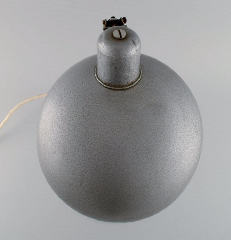 Verstellbare Schreibtischlampe in originalem Metallic-Lack, Industriedesign, Mitte des 20. Jahrhunderts im Angebot 2