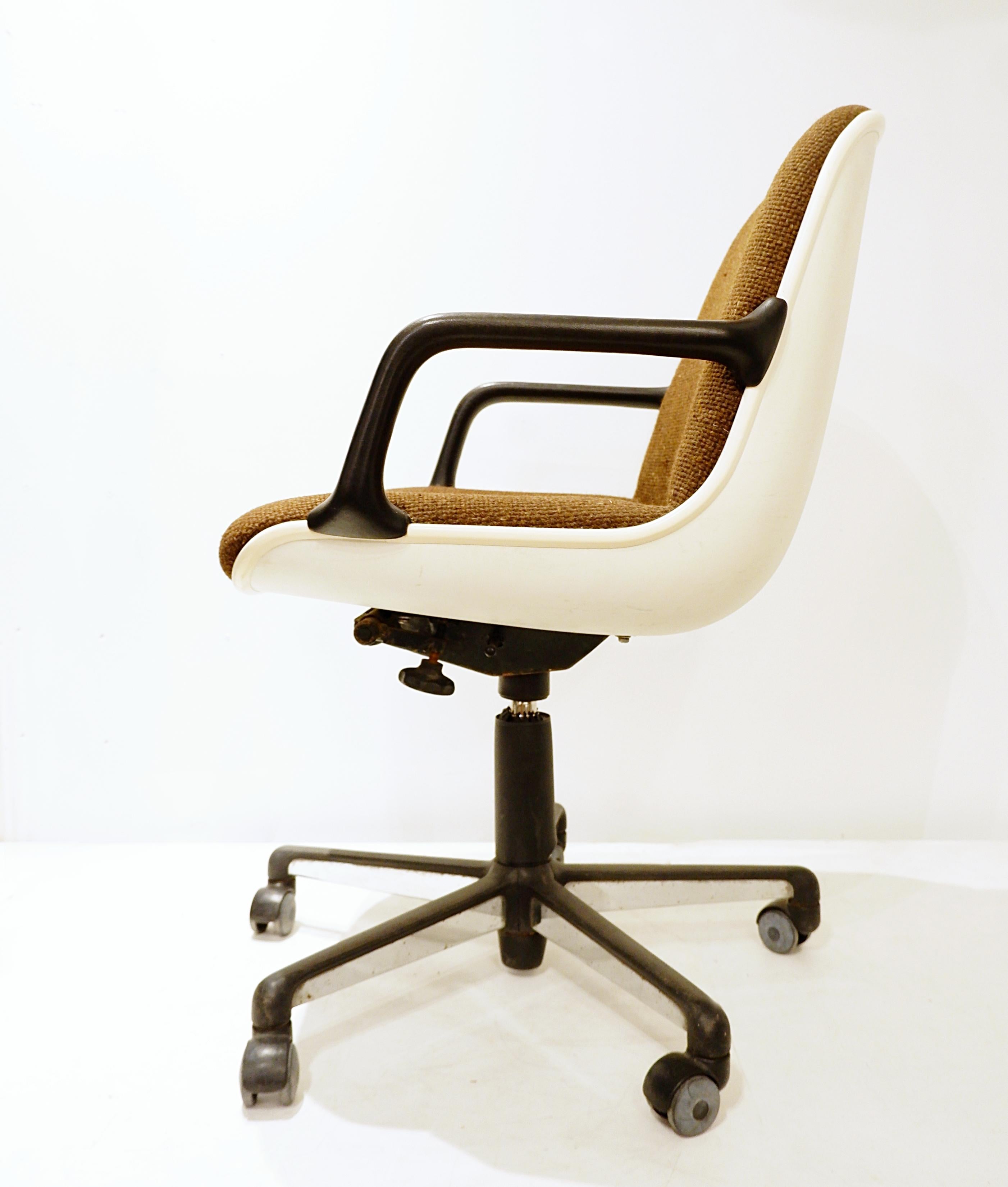 Adjustable Desk Office Chair by Charles Pollock For Sale 6