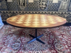 Adjustable dining table with central pedestal 1970