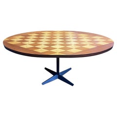 Adjustable dining table with central pedestal 1970