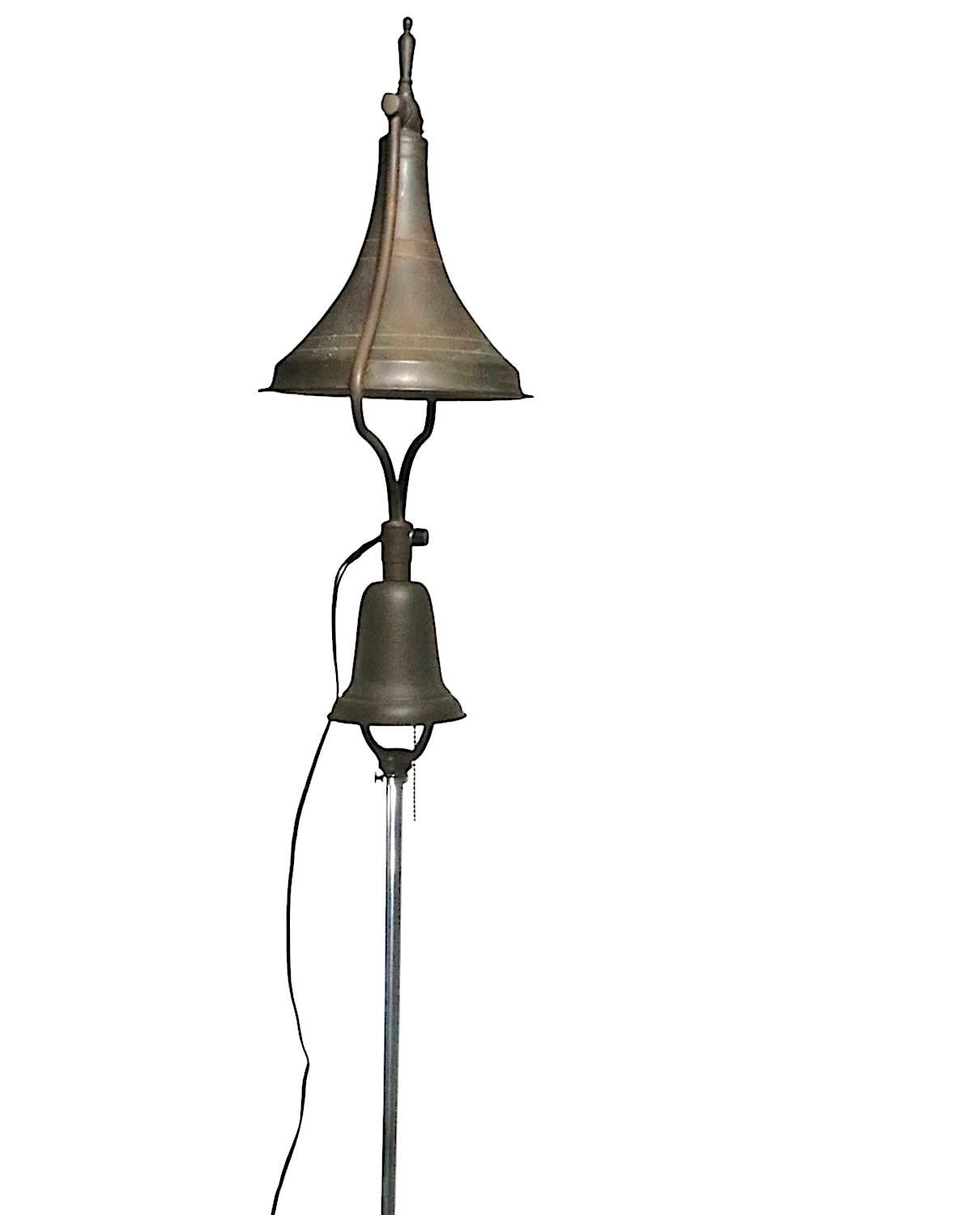 Lampadaire réglable Doctors par  Will Ross Inc. vers les années 1930 en vente 6