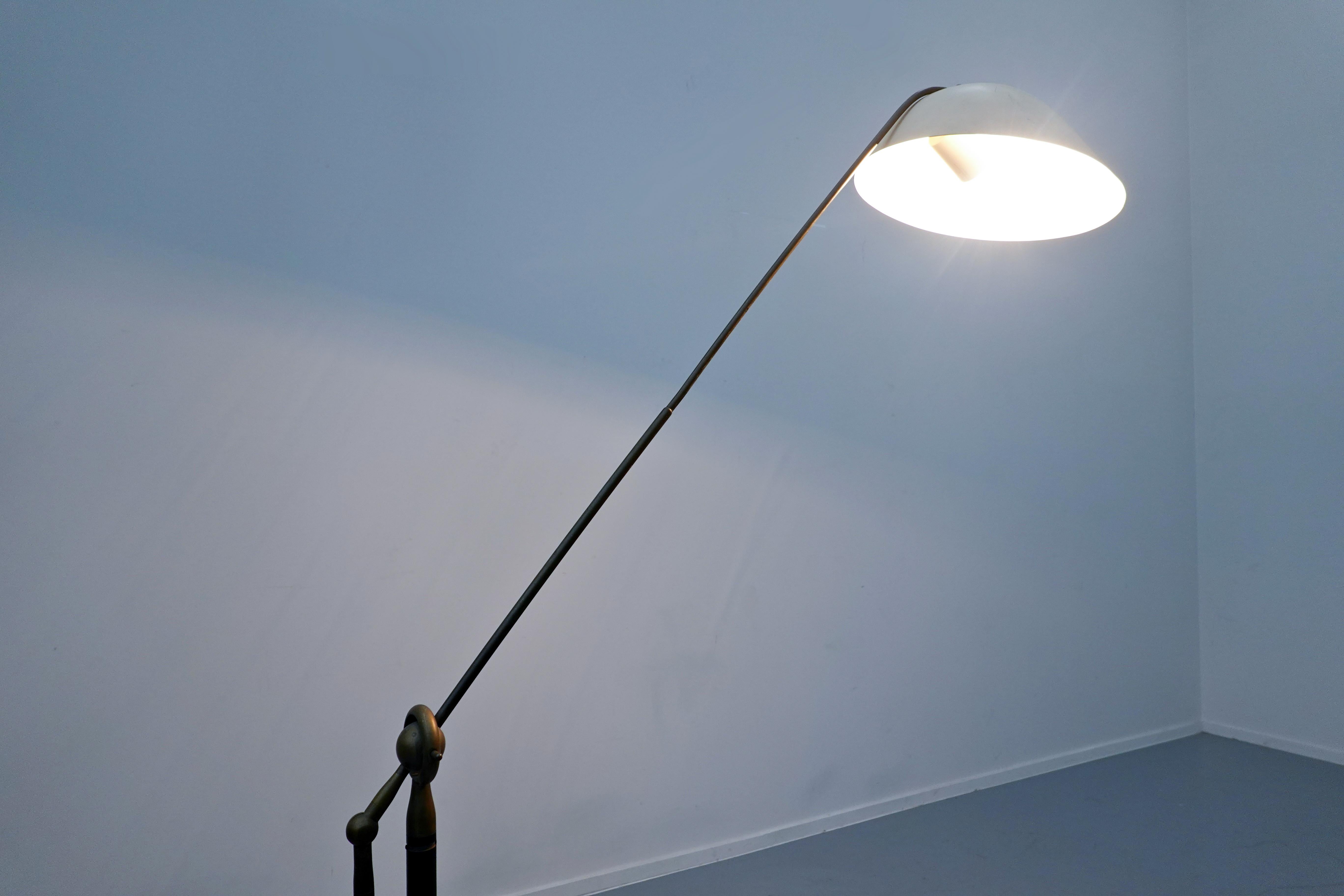 Mid-Century Modern Adjustable Floor Lamp, Angelo Lelli, Arredoluce, Italy, 1955 In Good Condition In Brussels, BE