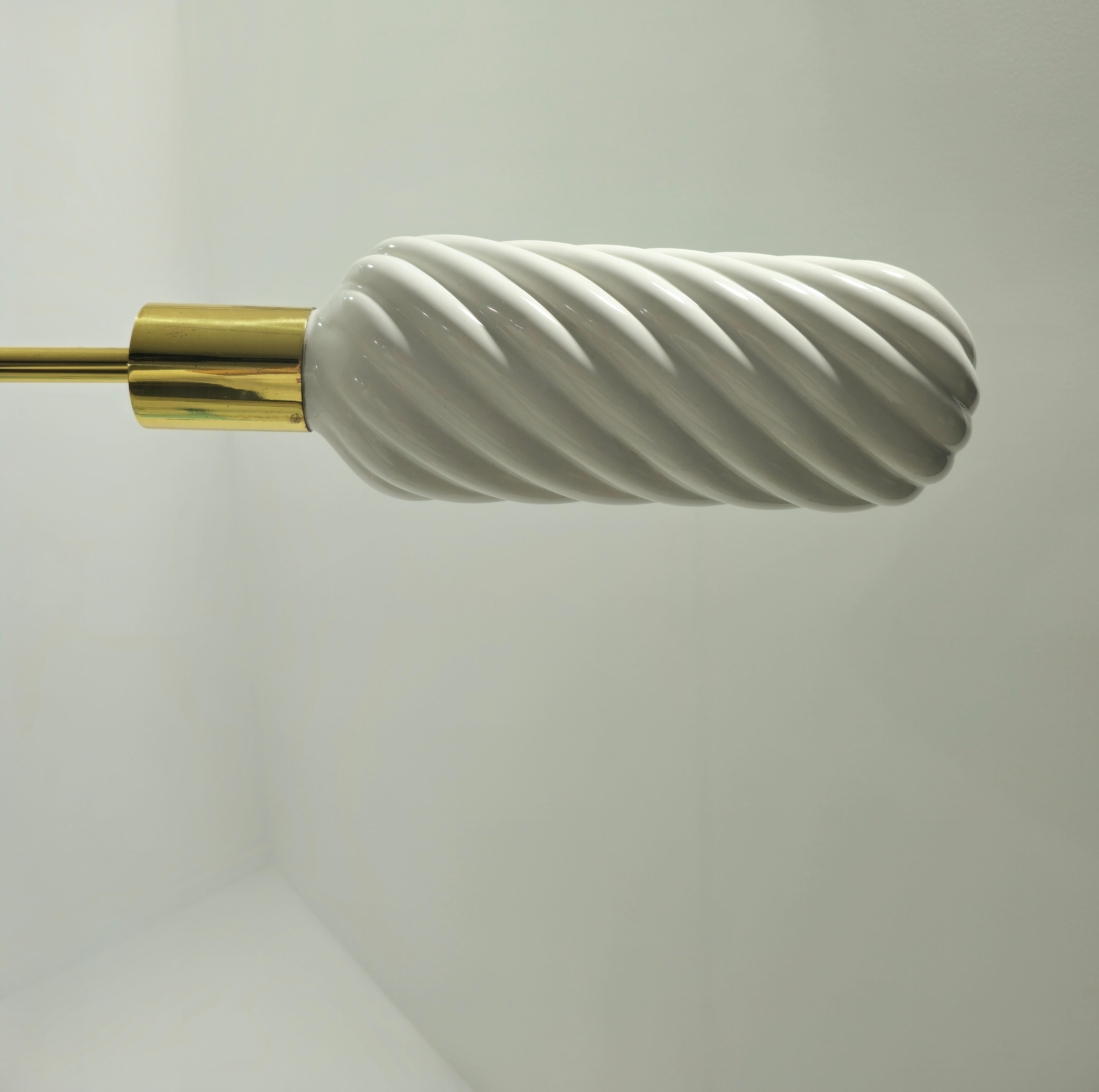 20ième siècle Lampadaire réglable Tommaso Barbi en laiton mi-siècle  Design/One 1970 en vente