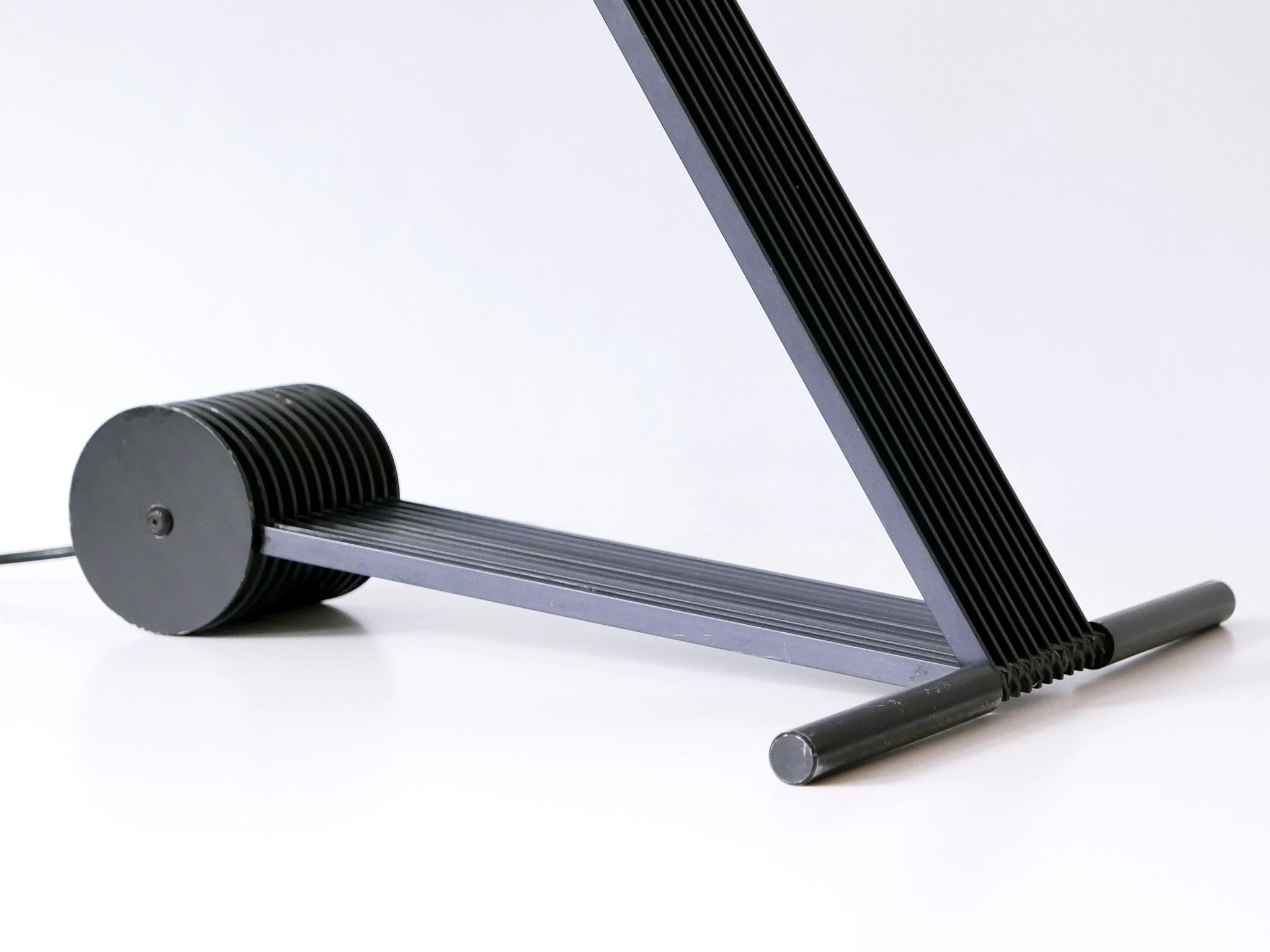 Lampada da terra regolabile 'Metri' di Bernhard Bartels per Basis Designleuchten anni '90 in vendita 8
