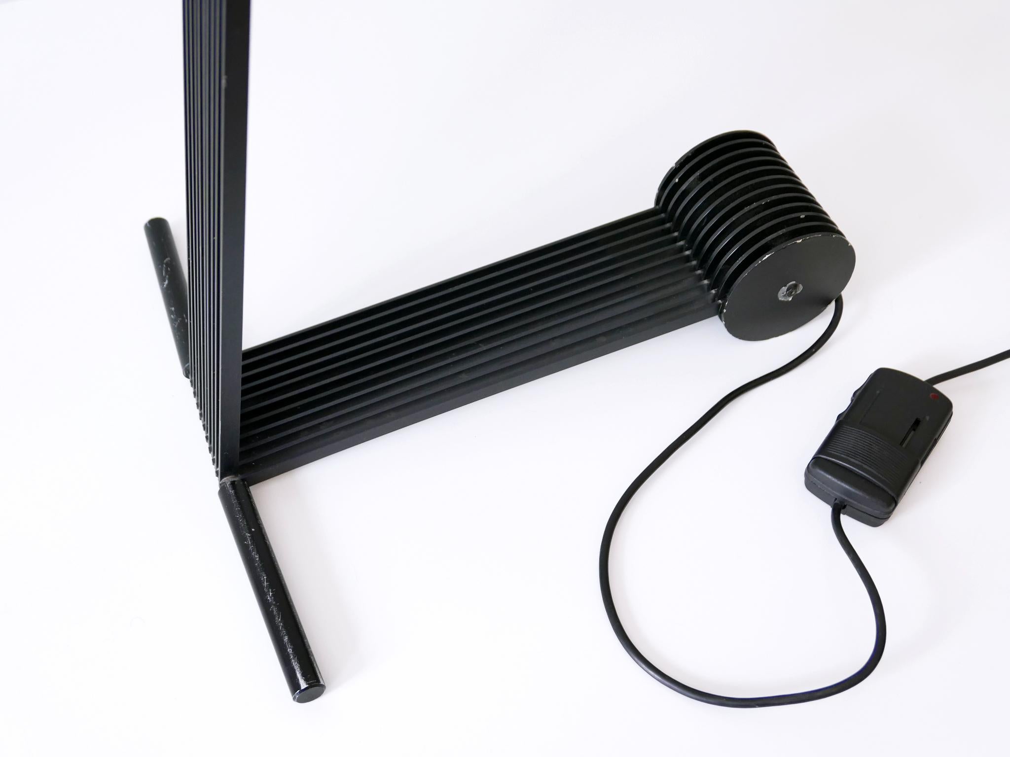 Lampada da terra regolabile 'Metri' di Bernhard Bartels per Basis Designleuchten anni '90 in vendita 10
