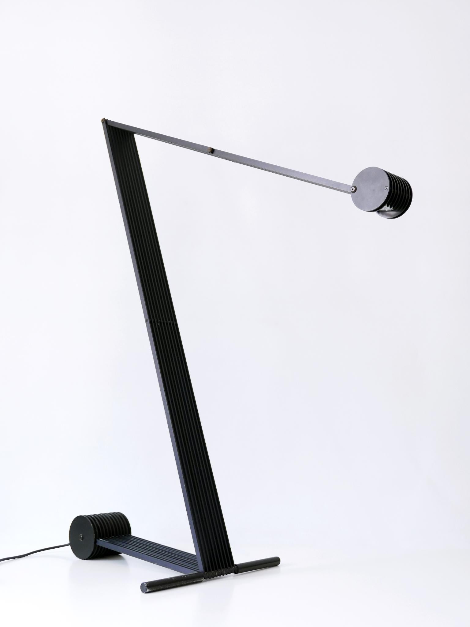 Lampada da terra regolabile 'Metri' di Bernhard Bartels per Basis Designleuchten anni '90 in vendita 2