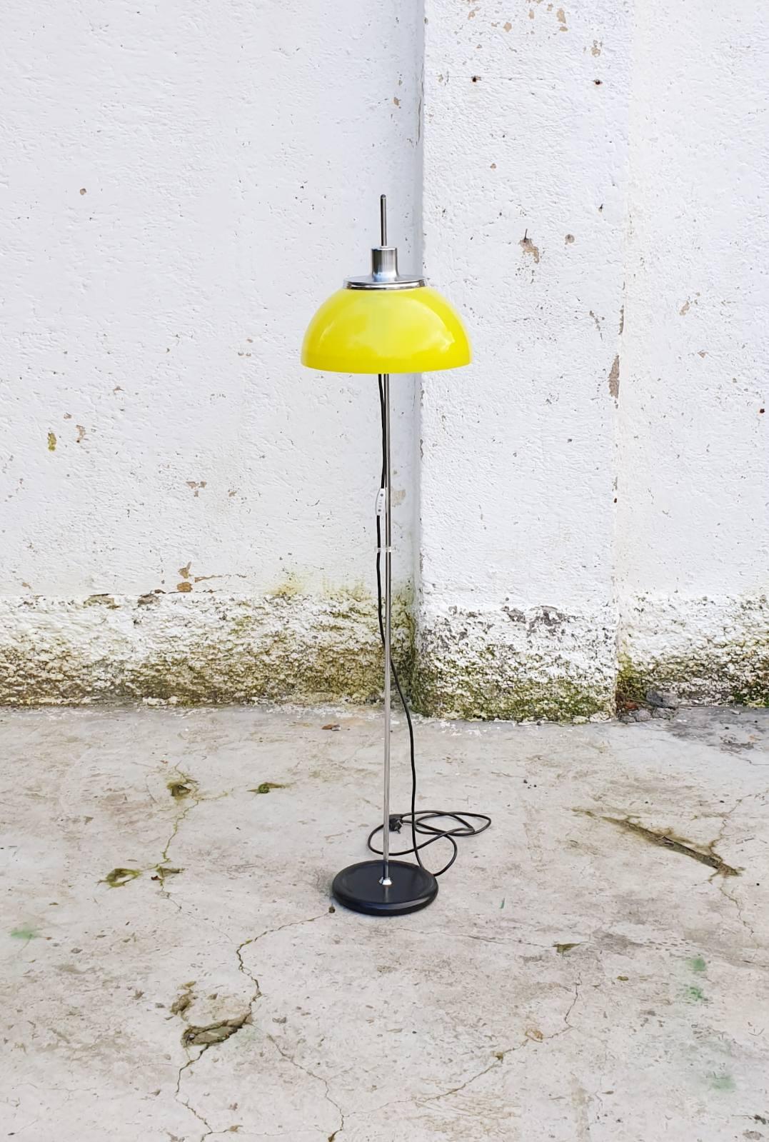 Adjustable Floor Lamp Model Faro by Guzzini, Italy 70s For Sale 3