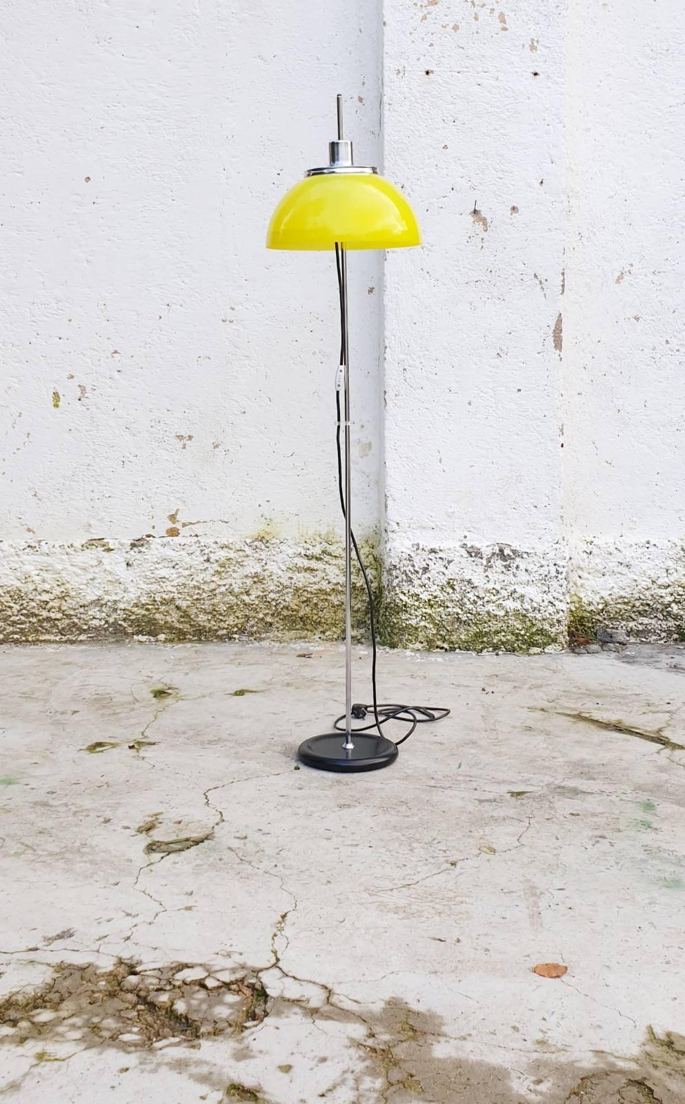 Adjustable Floor Lamp Model Faro by Guzzini, Italy 70s For Sale 4