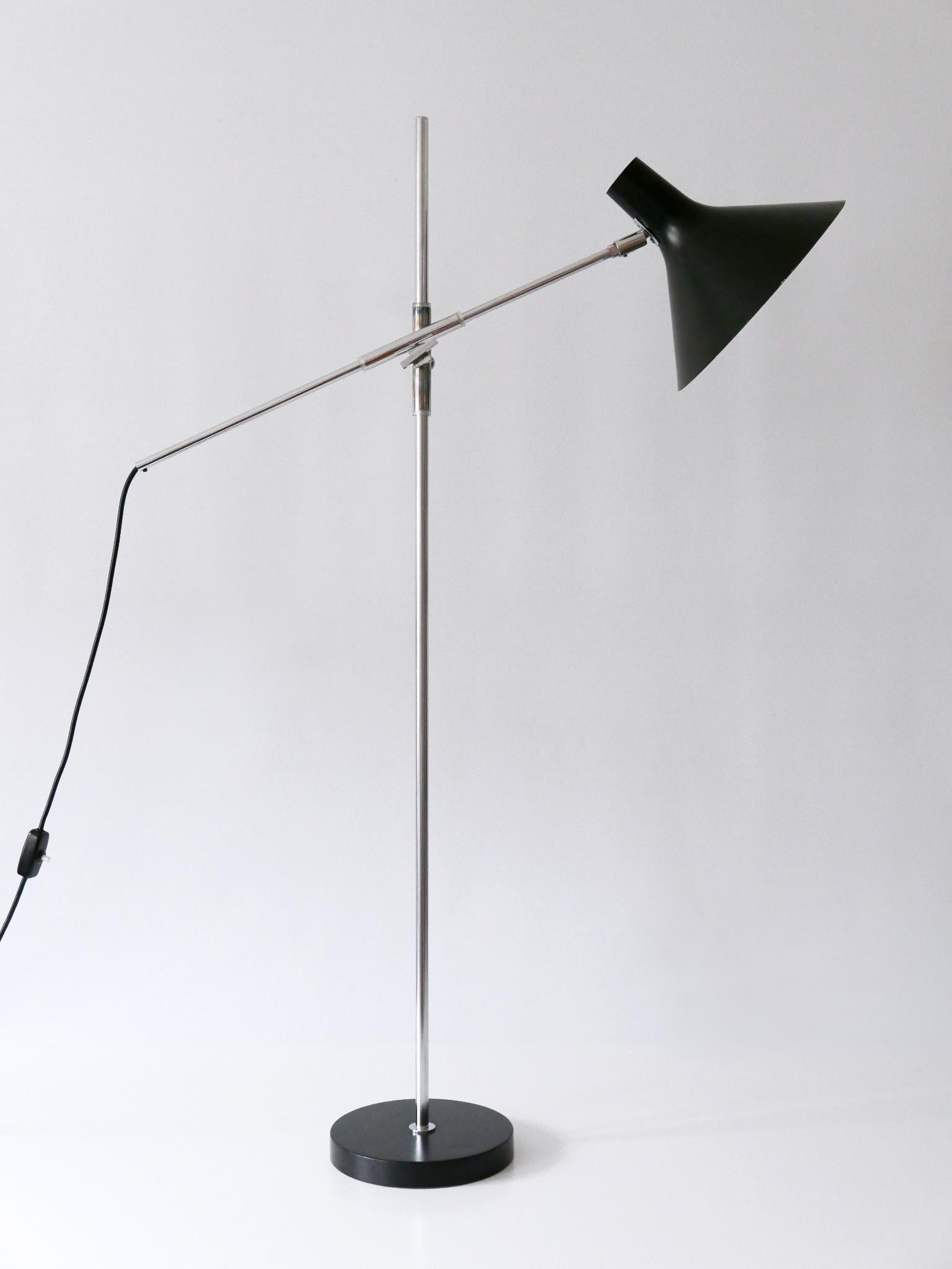 Verstellbare Stehlampe / Leselampe 8180 von Karl-Heinz Kinsky für Cosack 1960er Jahre (Moderne der Mitte des Jahrhunderts) im Angebot