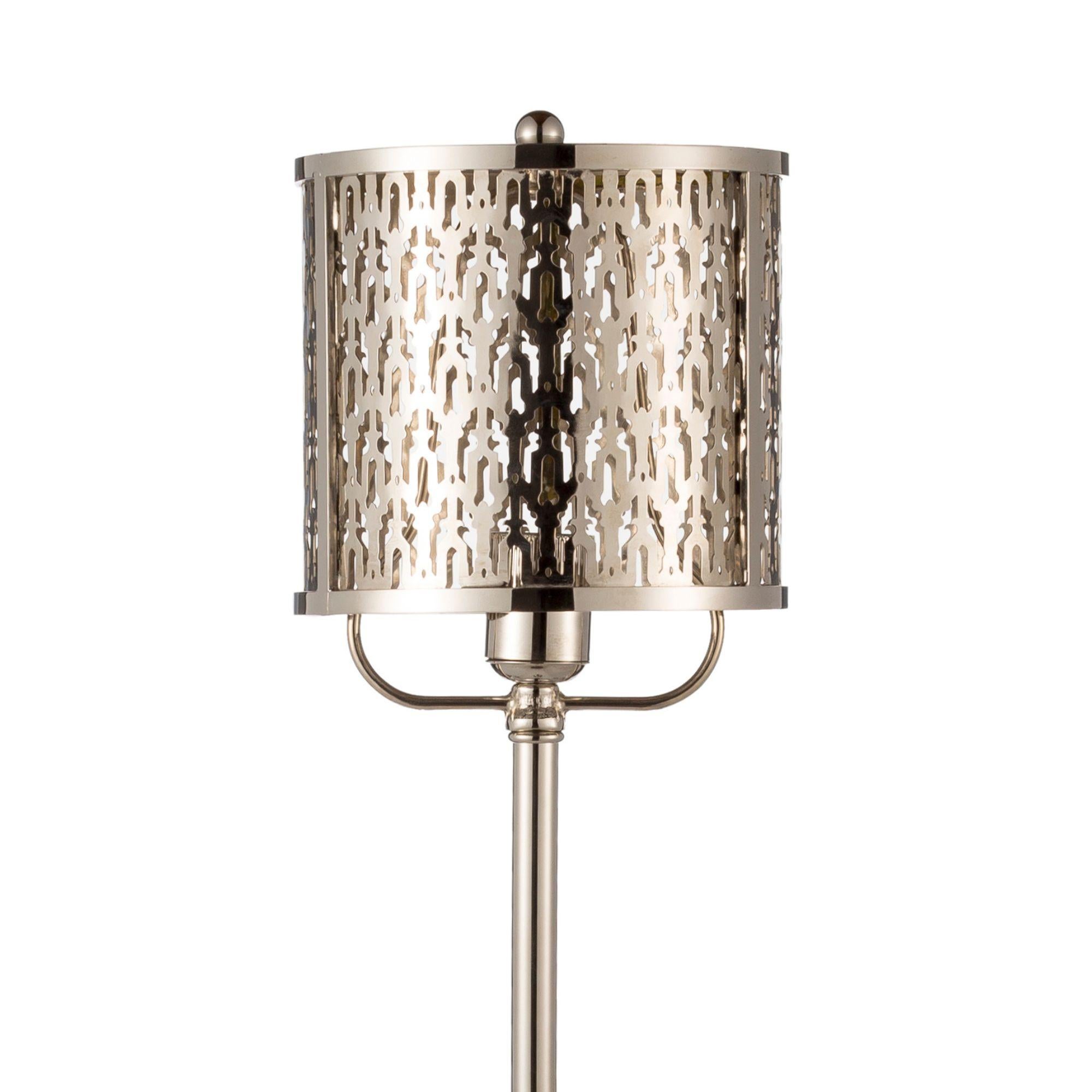 Metalwork Adjustable Floor Lamp with Naural Brass Structure and Jointed Arms For Sale