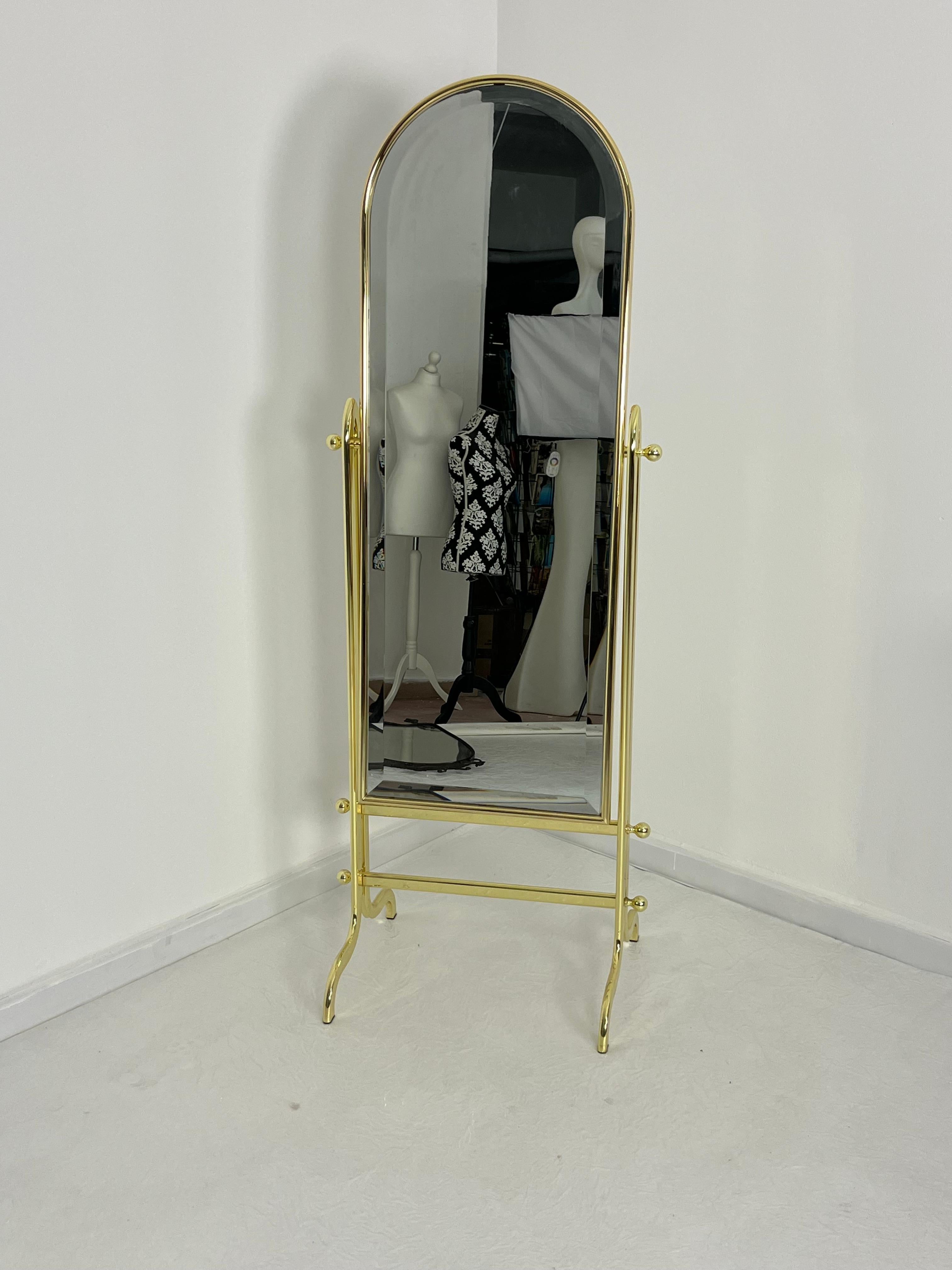 Miroir de sol réglable, fabriqué en Italie, années 1980 Bon état - En vente à Palermo, IT