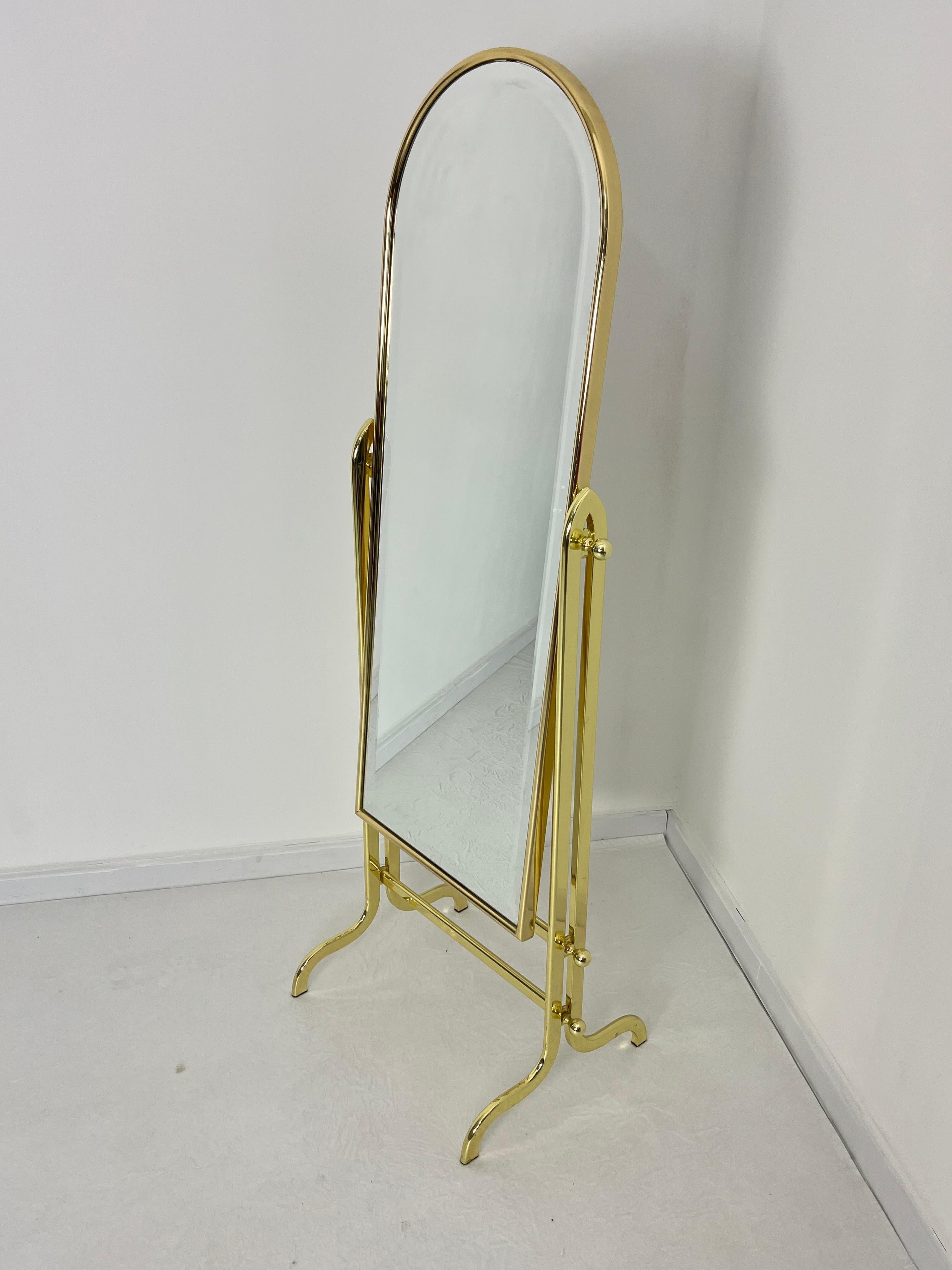 Fin du 20e siècle Miroir de sol réglable, fabriqué en Italie, années 1980 en vente