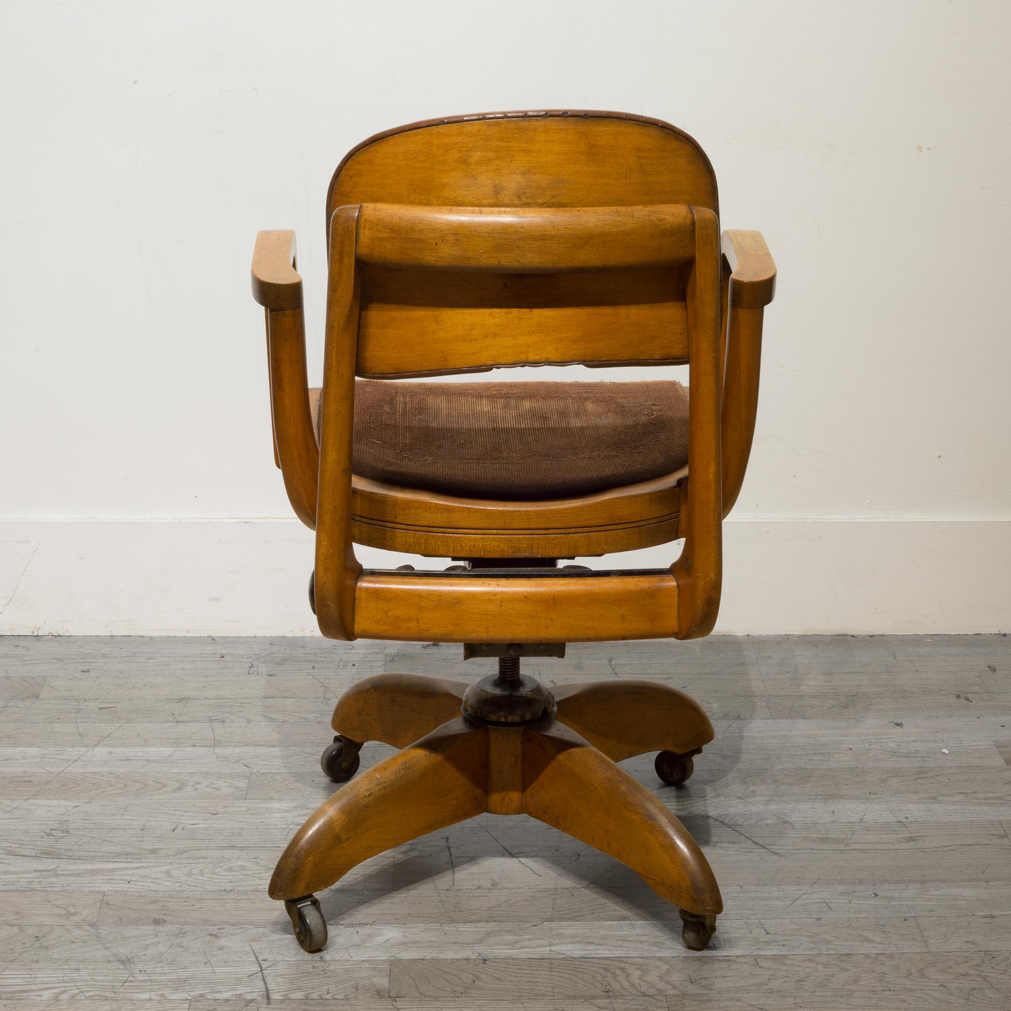 vintage gunlocke office chair