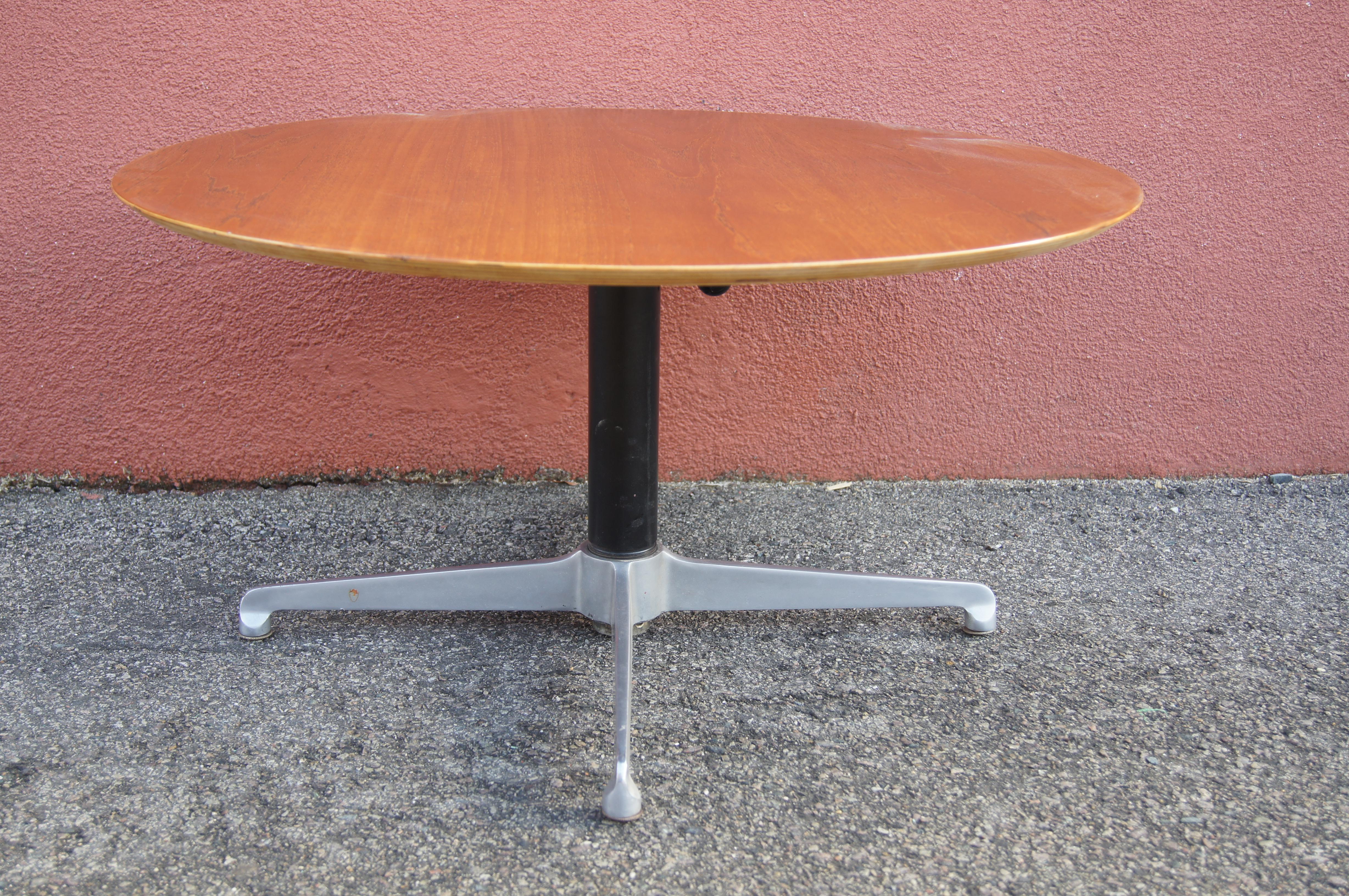 round adjustable height coffee table
