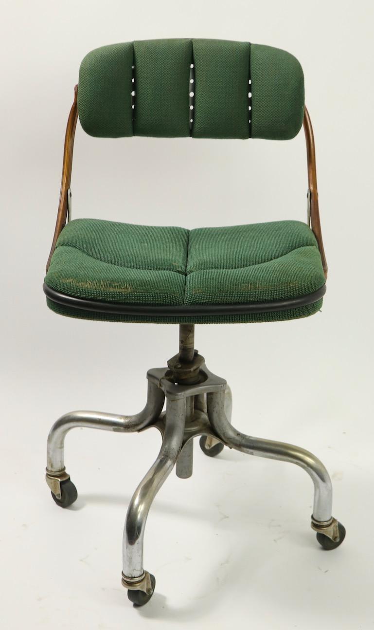 do/more chair