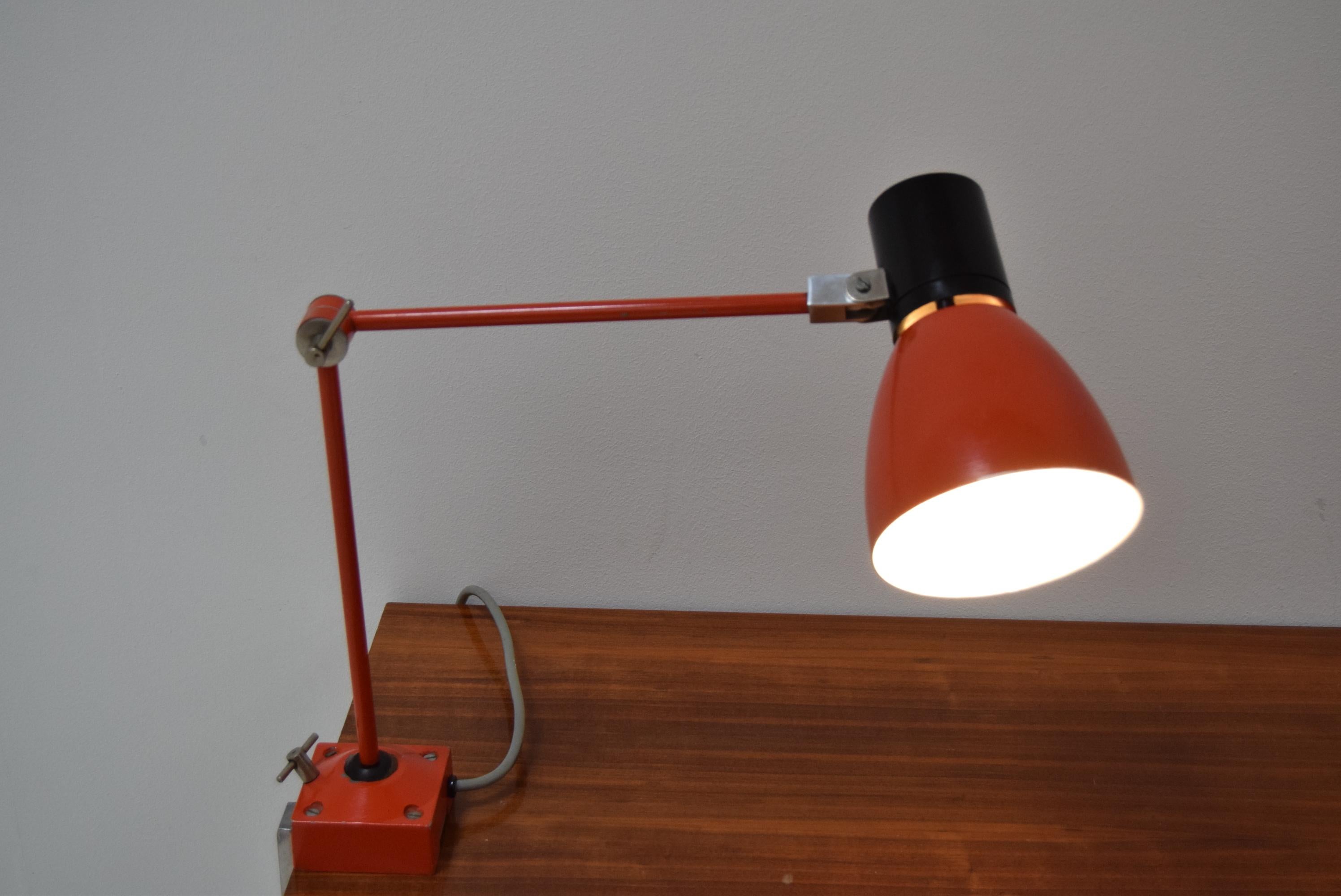 Adjustable Industrial Table Lamp, Czechoslovakia, 1960's In Fair Condition For Sale In Praha, CZ