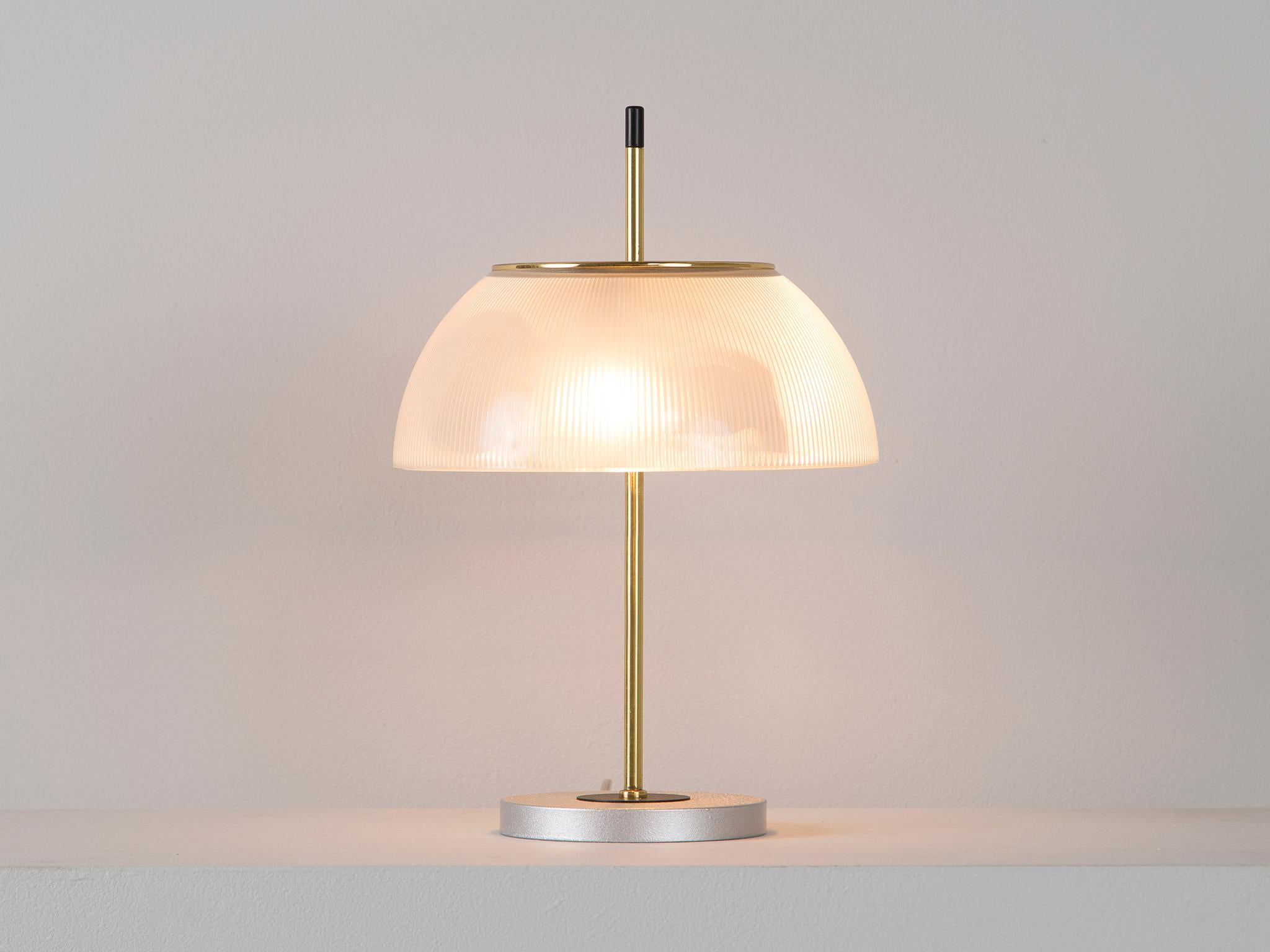 Mid-20th Century Adjustable Italian Table Lamp
