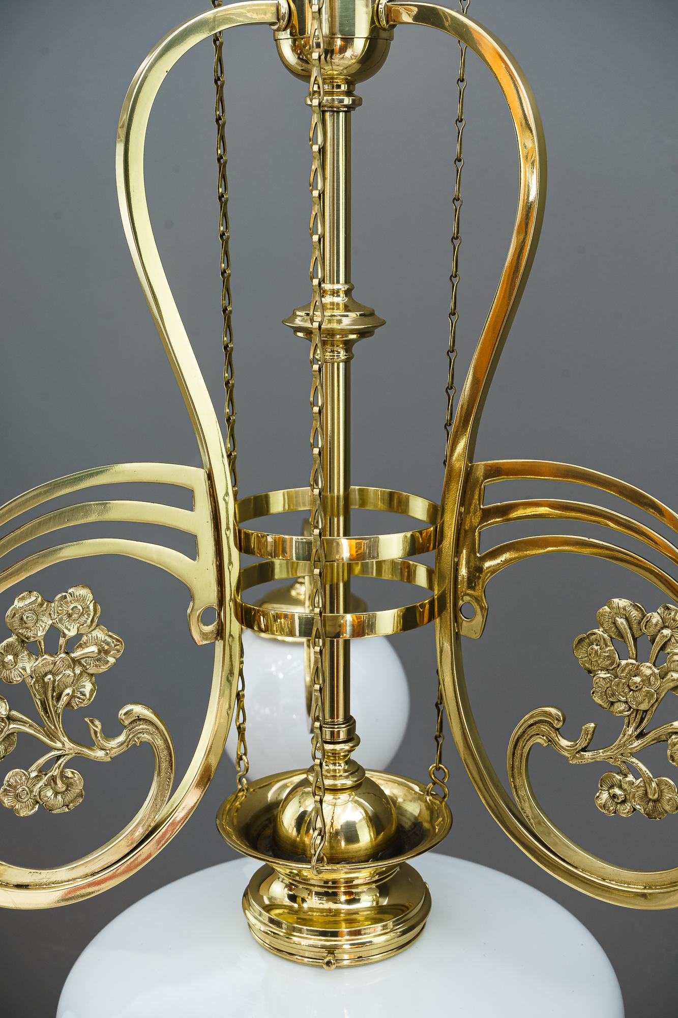 Adjustable Jugendstil Chandelier with Original Opal Glasses, Vienna, circa 1908 In Good Condition For Sale In Wien, AT