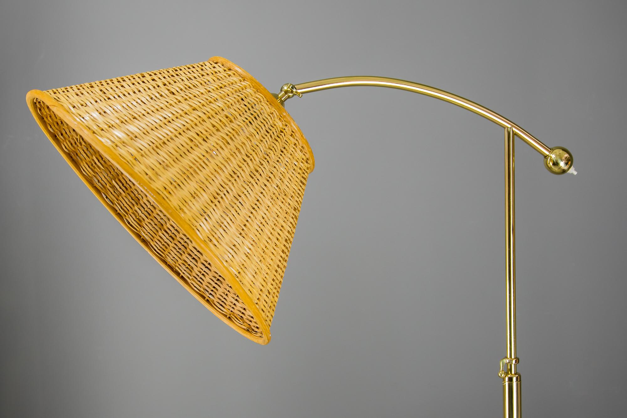 Adjustable Kalmar Floor Lamp with Swiveling Shade, Vienna, circa 1950s For Sale 1