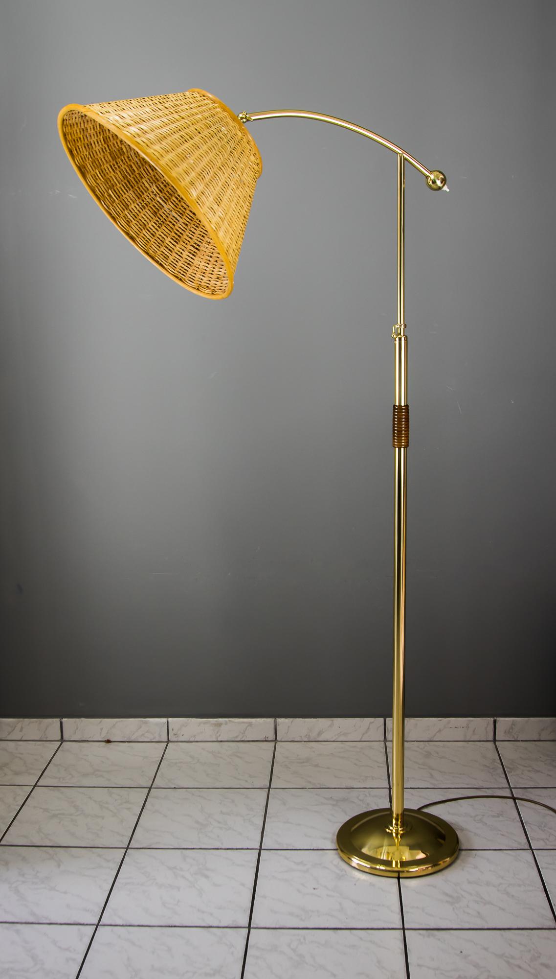 Adjustable Kalmar Floor Lamp with Swiveling Shade, Vienna, circa 1950s For Sale 2