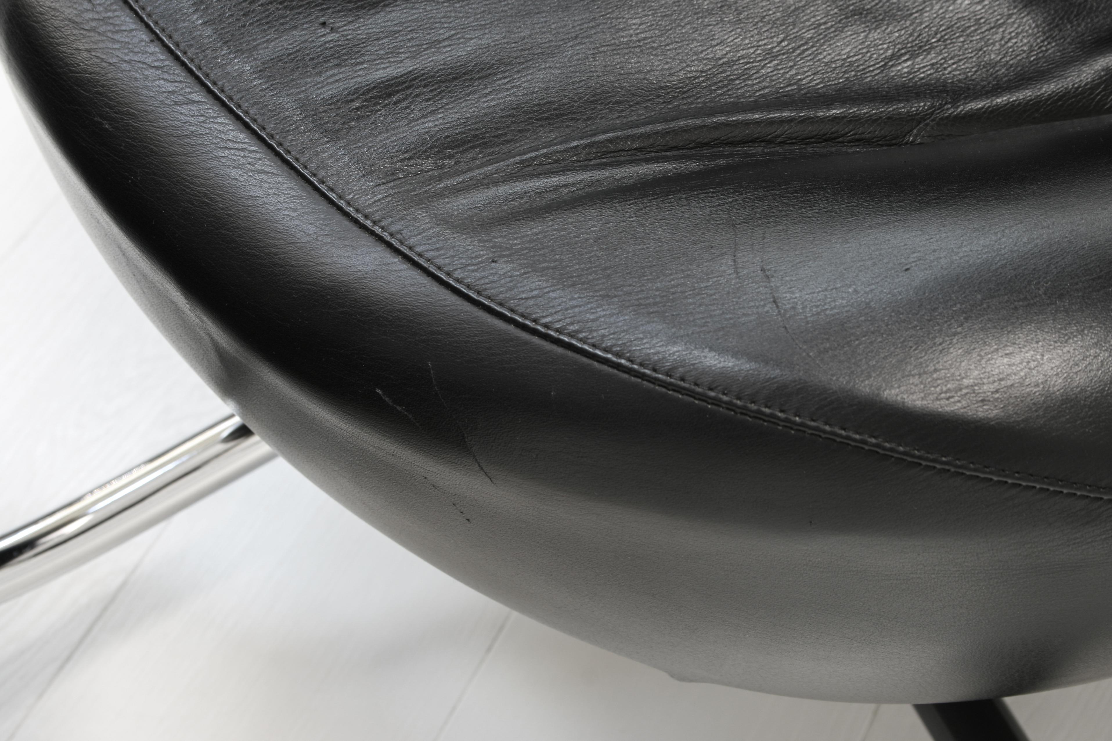 Adjustable Leather Girotonda Lounge Chair by Francesco Binfaré for Cassina For Sale 5