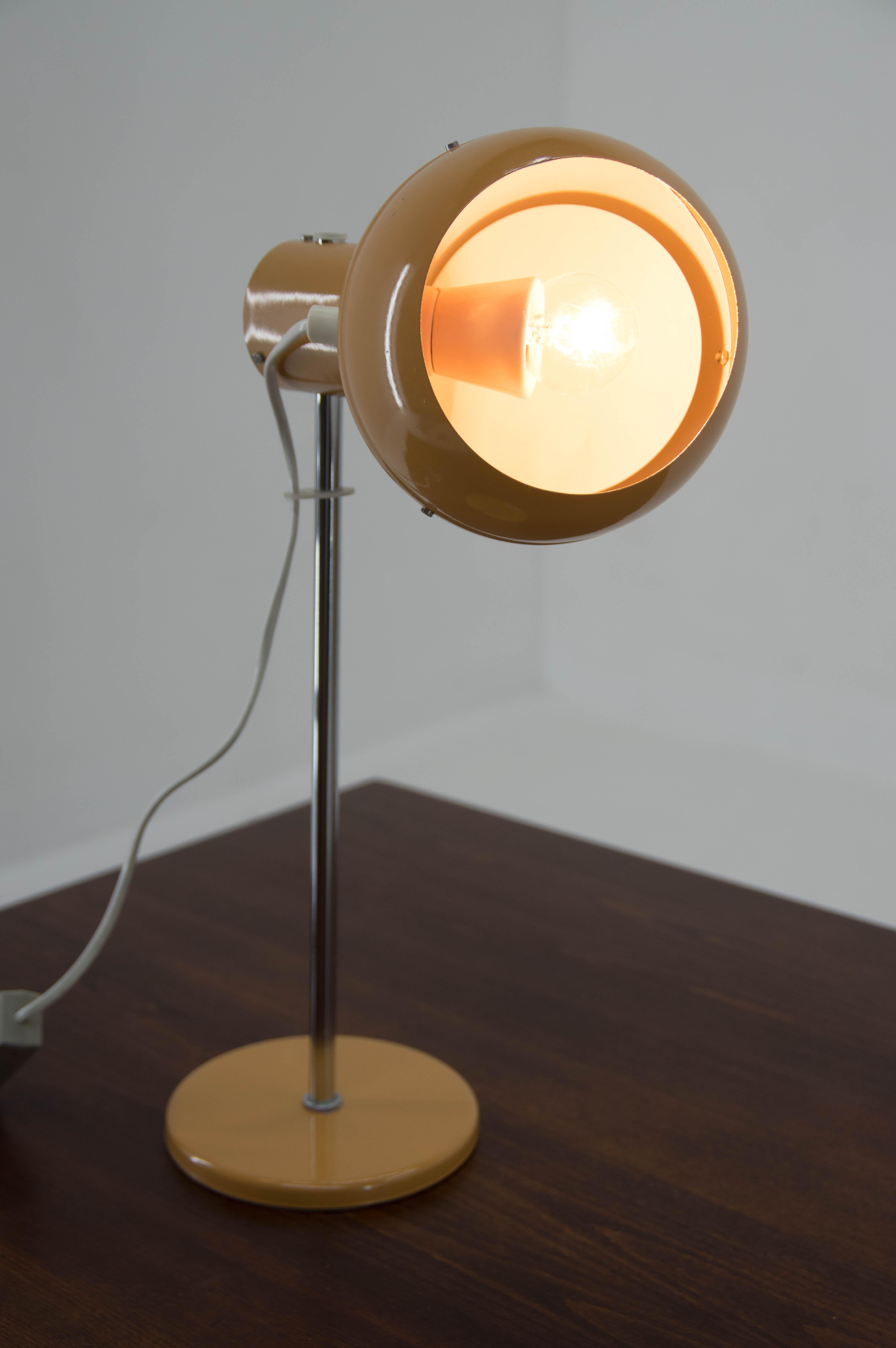Mid-Century Modern Adjustable Magnetic Table Lamp by Drukov, 1970s For Sale