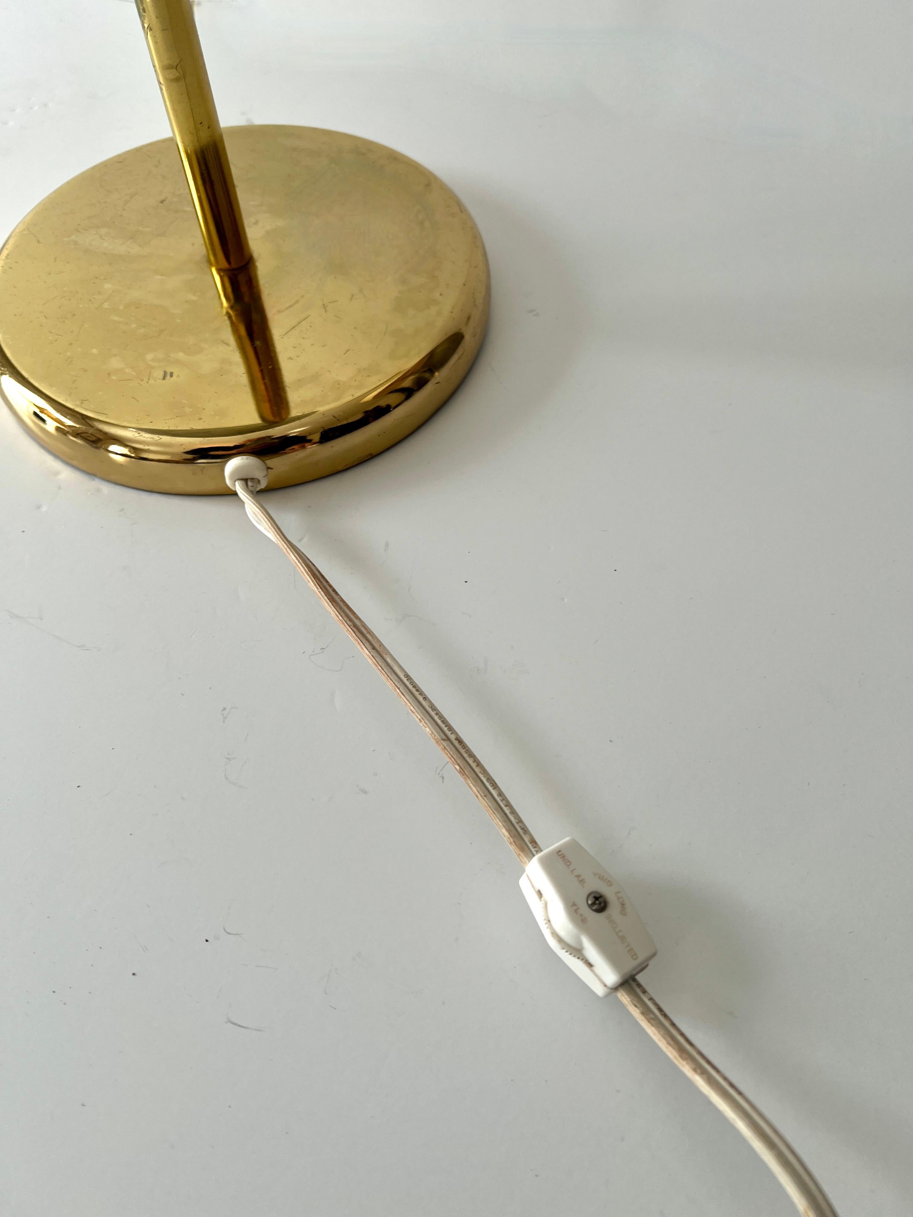 Adjustable Magnifying Ring Lit Table Mirror on Brass Stand with Brass Details For Sale 5